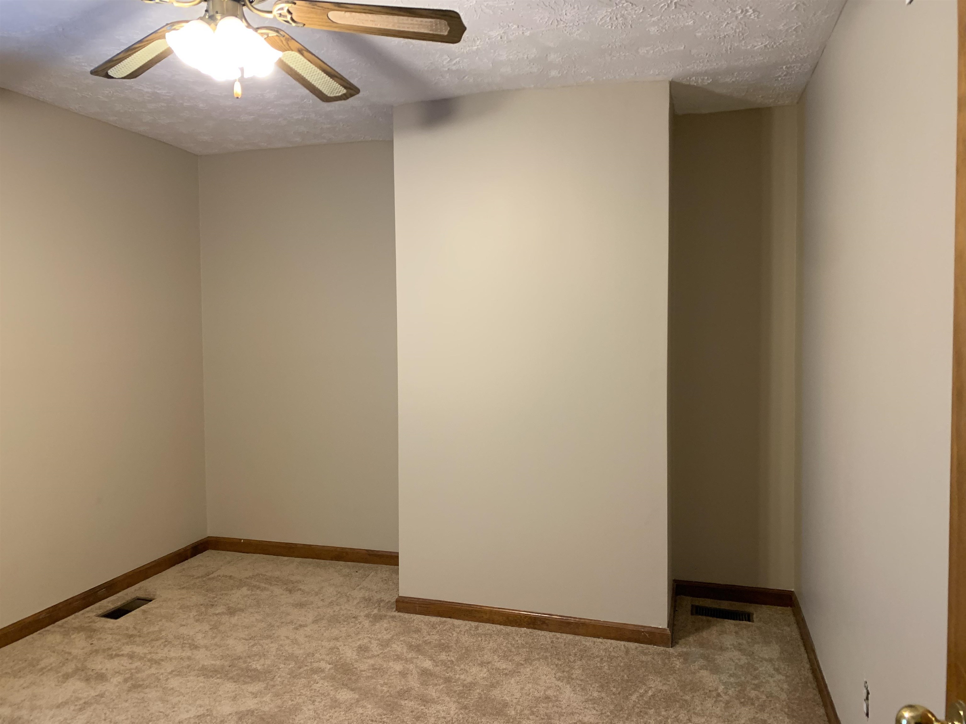 1042 Brentwood Drive