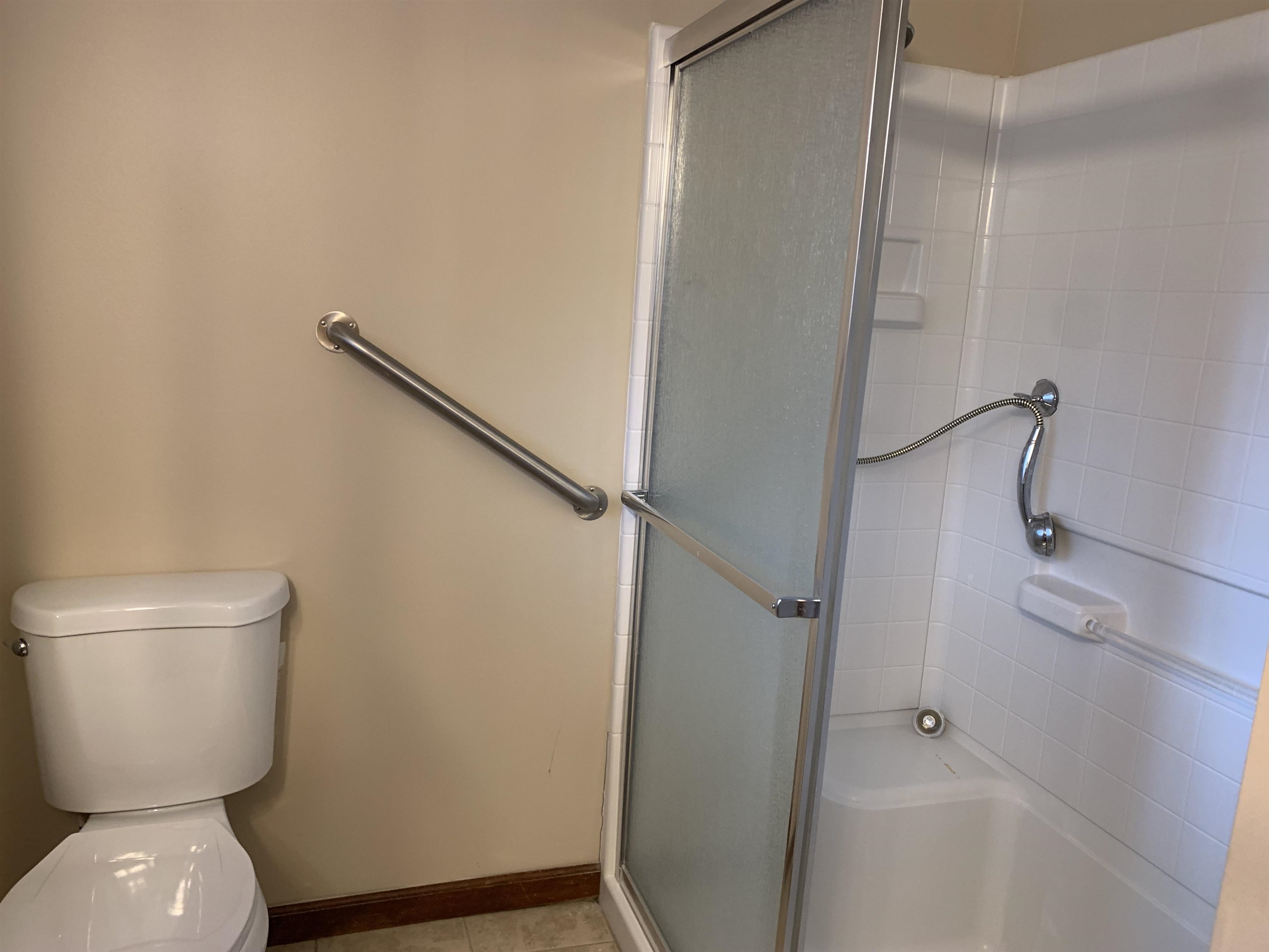 1042 Brentwood Drive