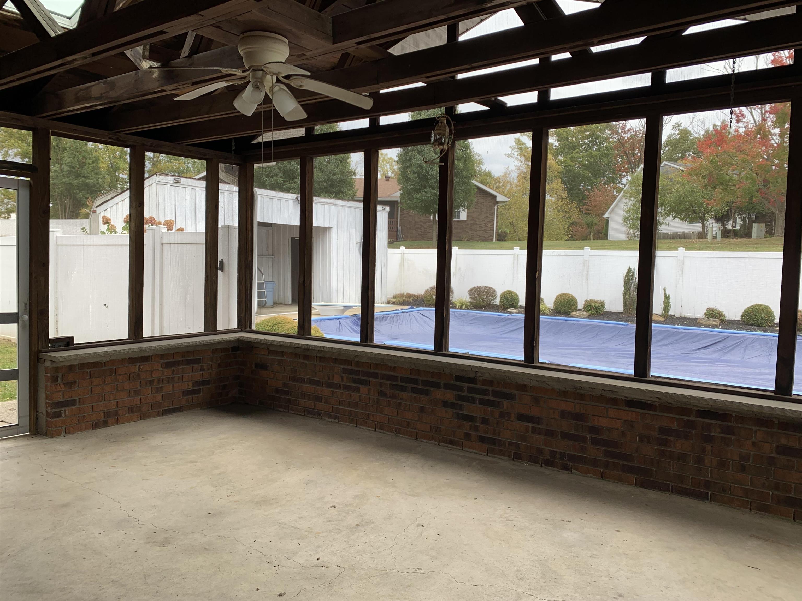 1042 Brentwood Drive