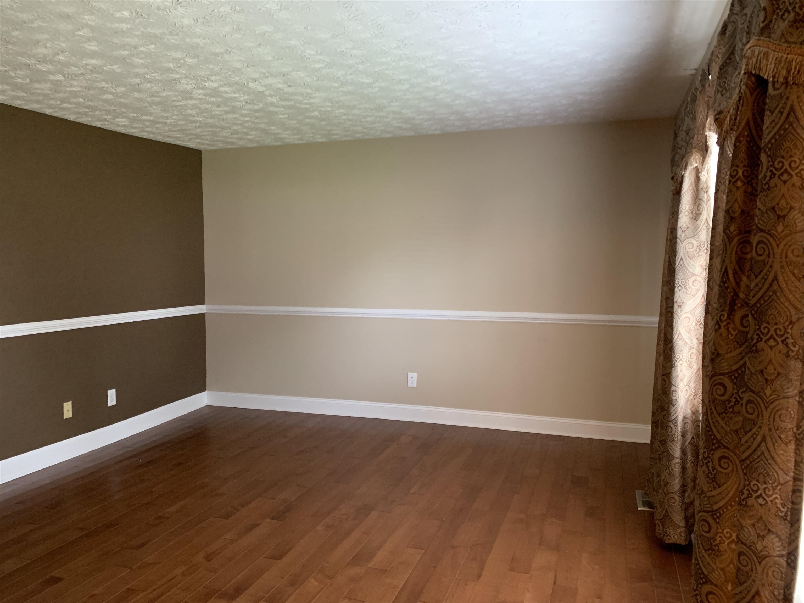 1042 Brentwood Drive