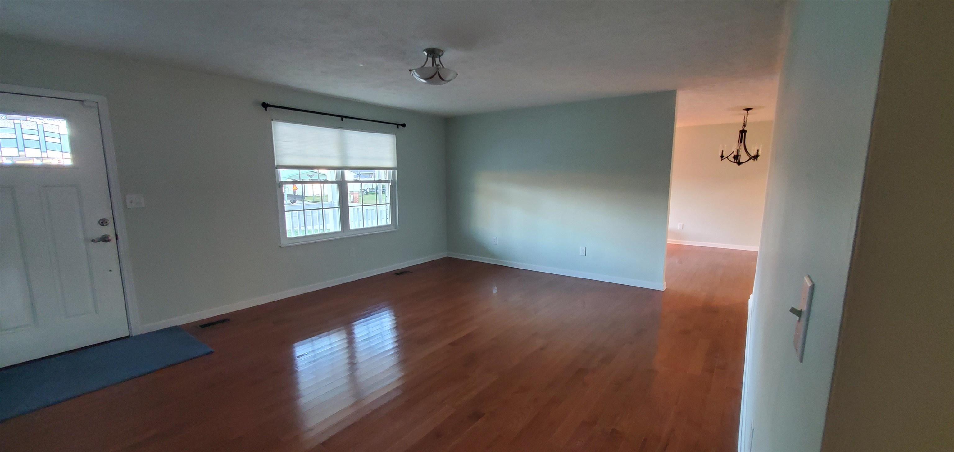 1005 Carolyn Street