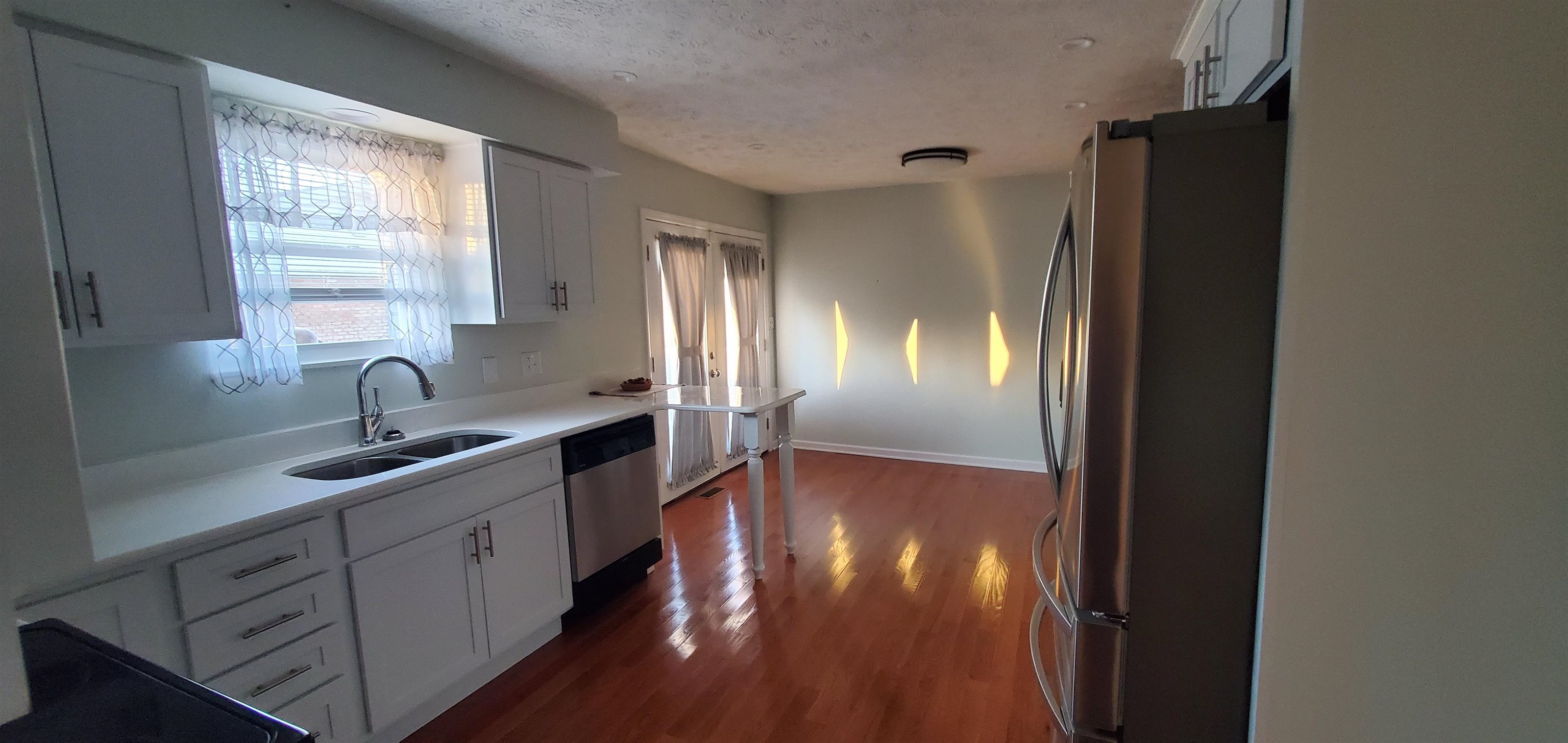 1005 Carolyn Street
