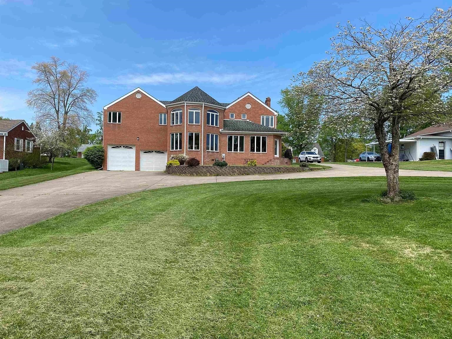 108 Country Club Drive
