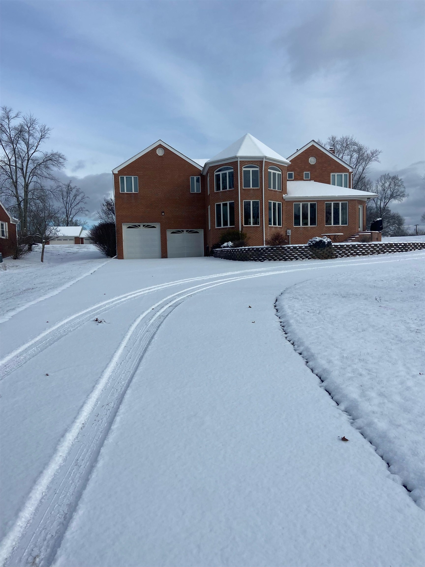 108 Country Club Drive