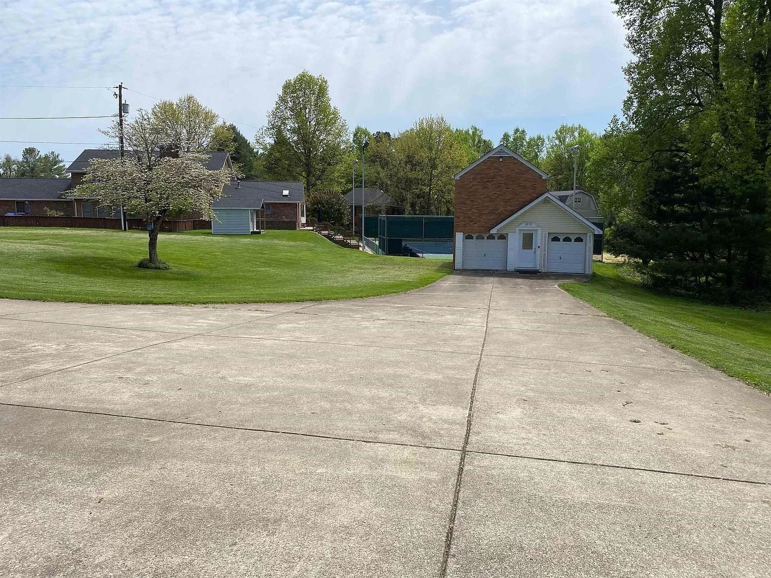 108 Country Club Drive