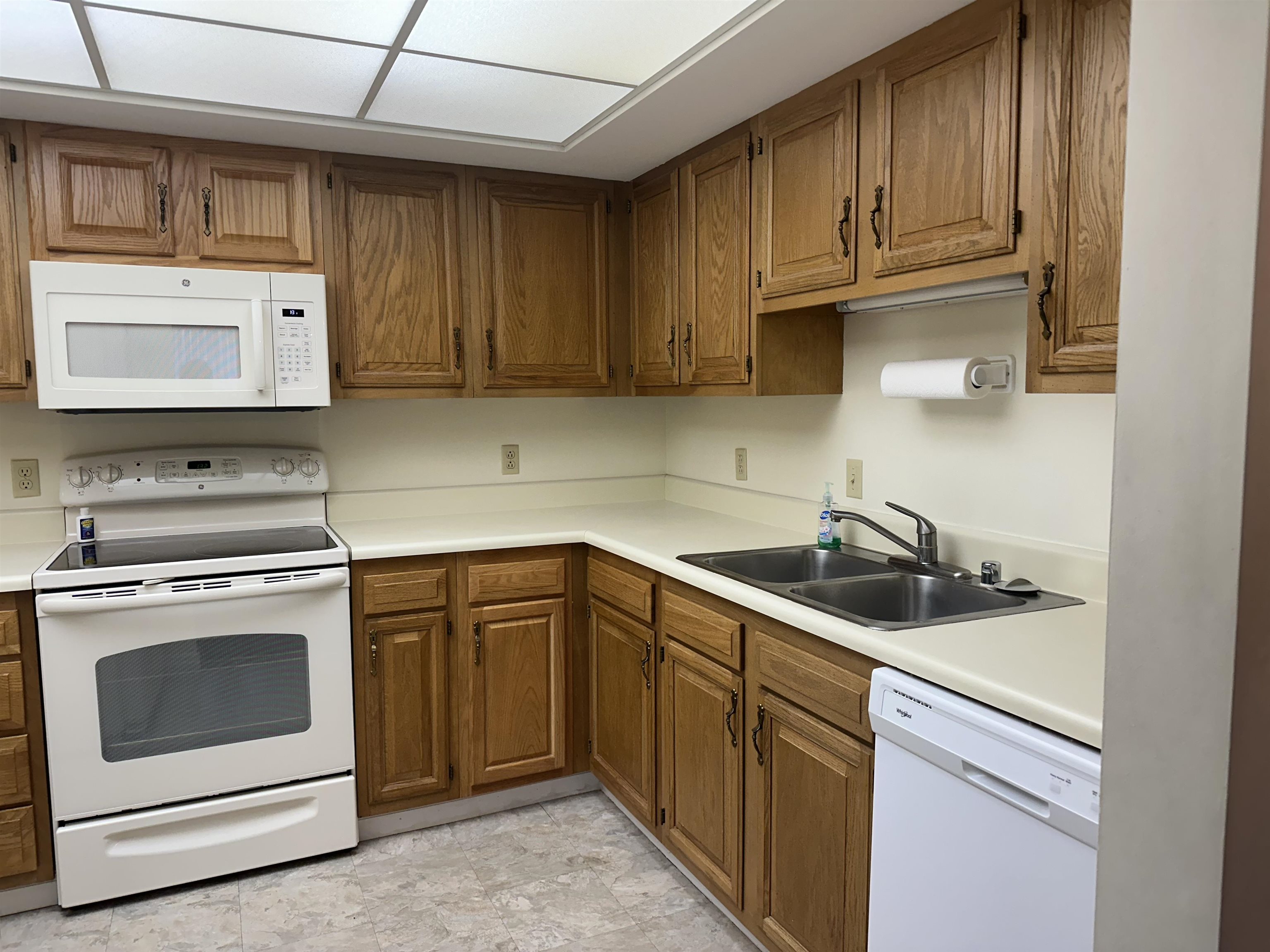 1415 Bath Avenue G-4