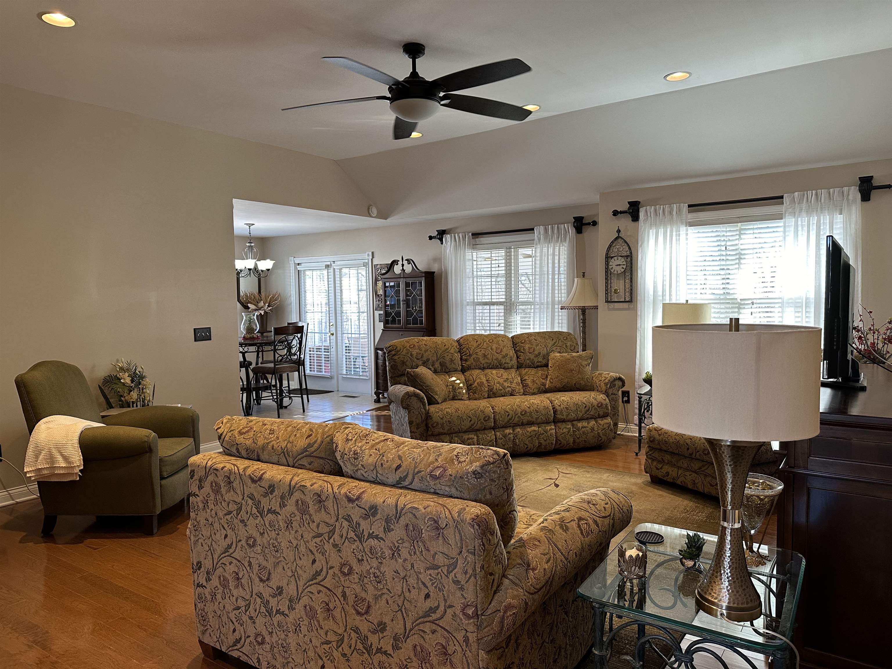 4932 Taylor Lane