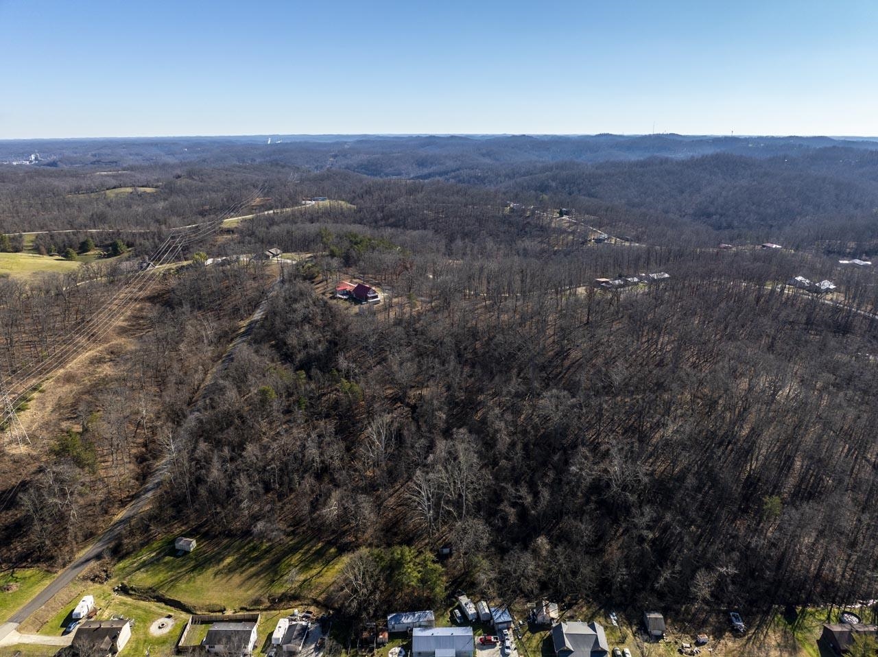 //cdnparap70.paragonrels.com/ParagonImages/Property/P7/AABRKY/56549/5/0/0/d3297036039c15cc07912843ff2e3129/0/eeb2c0b23b8d6e26106b0de88a7e3b2d/56549-1e1bcbea-02ad-4c0f-92f6-3ff5ccb20ec3.JPG