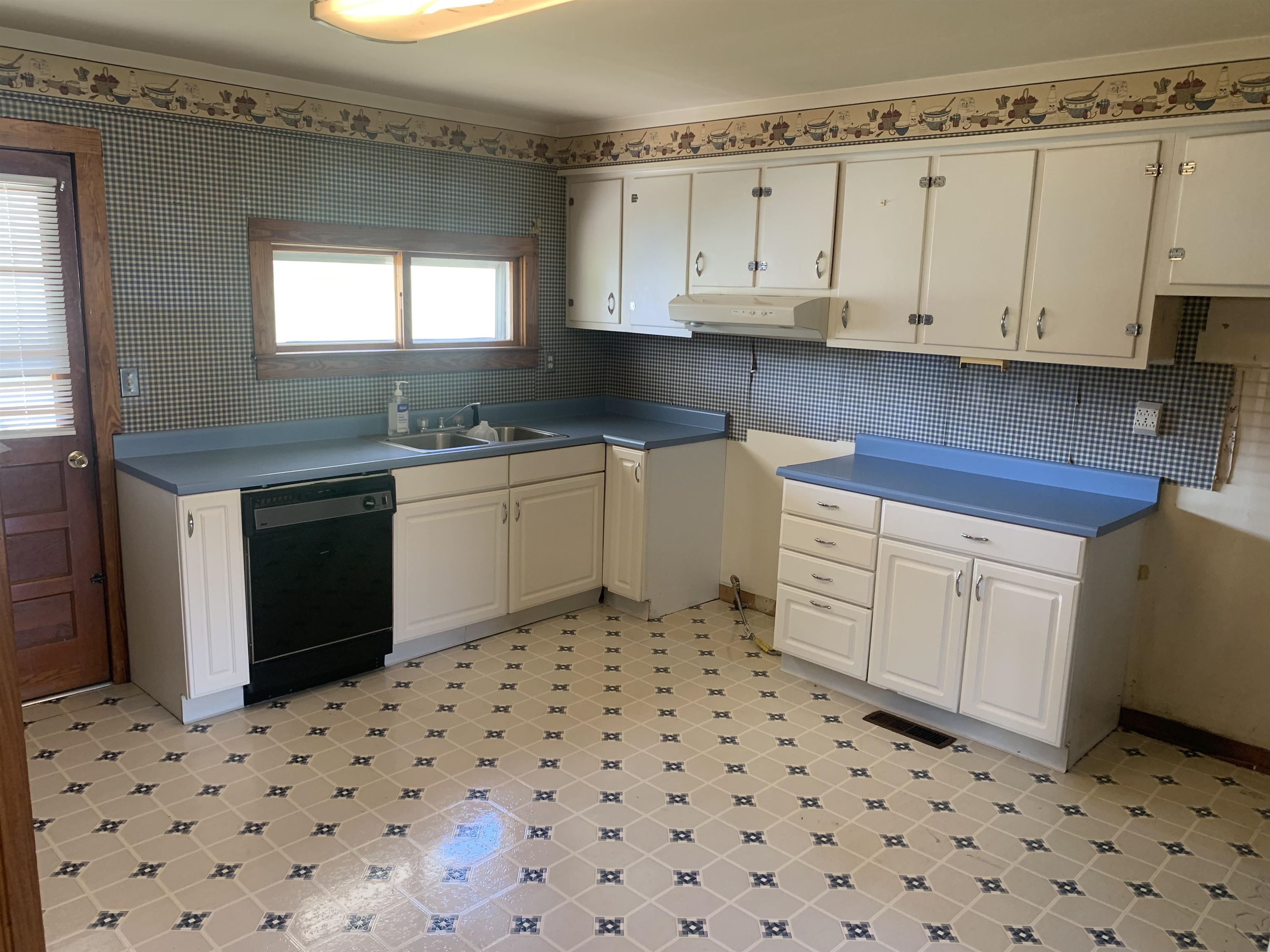 3158 S State Highway 1