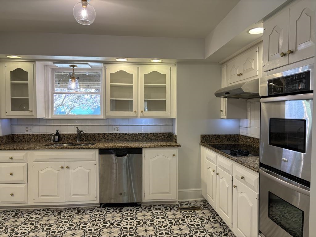 2600 Central Parkway