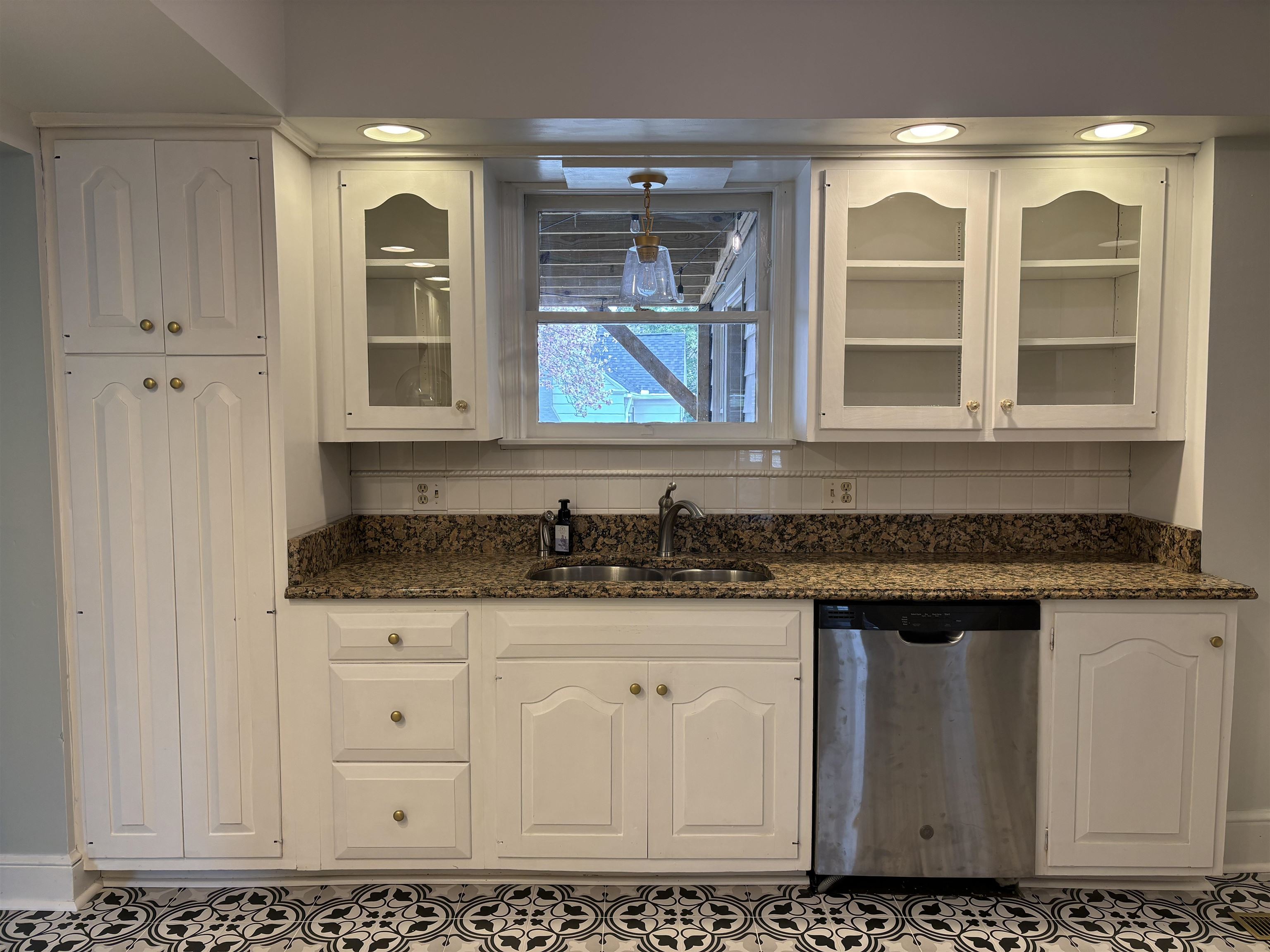 2600 Central Parkway