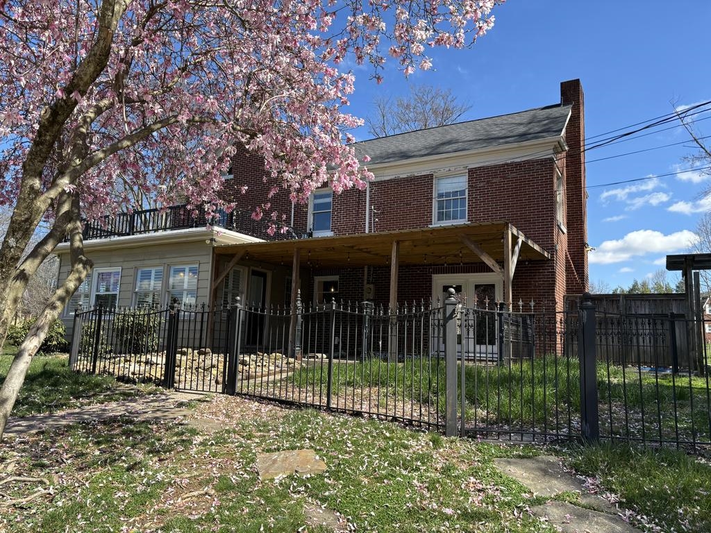 2600 Central Parkway