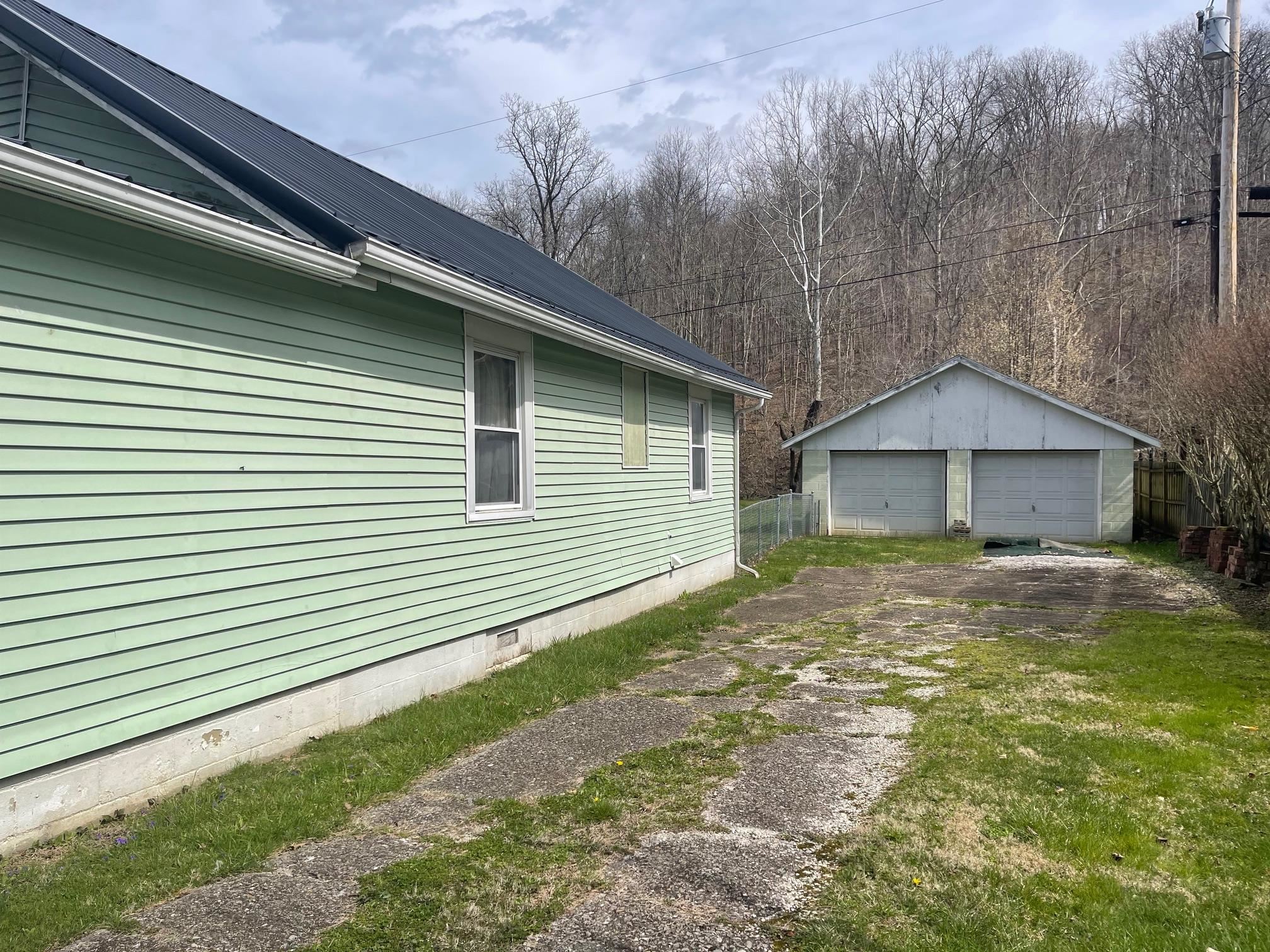 9332 Alley Branch