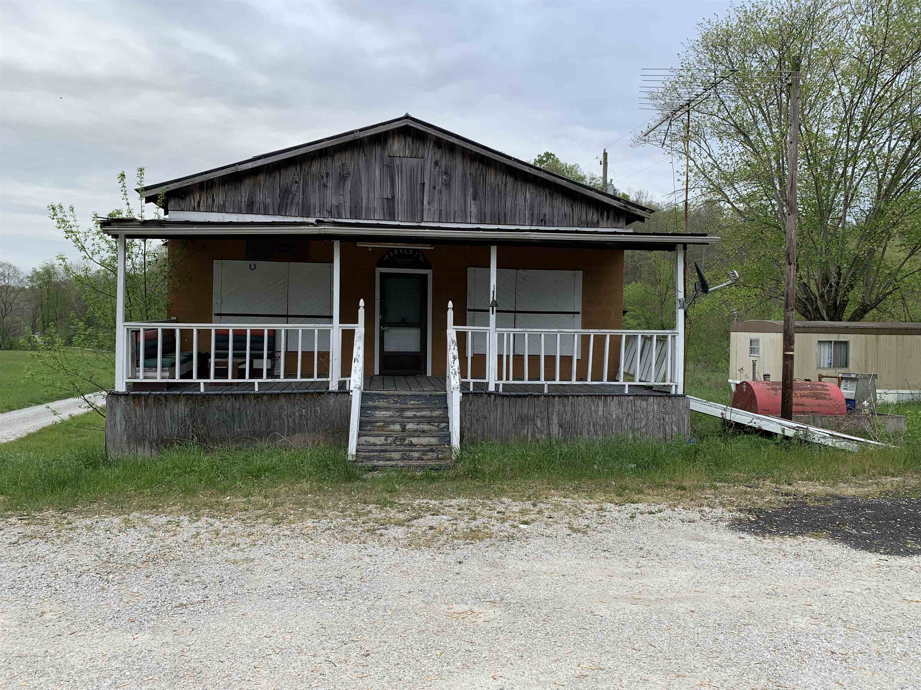 647 State Highway 486