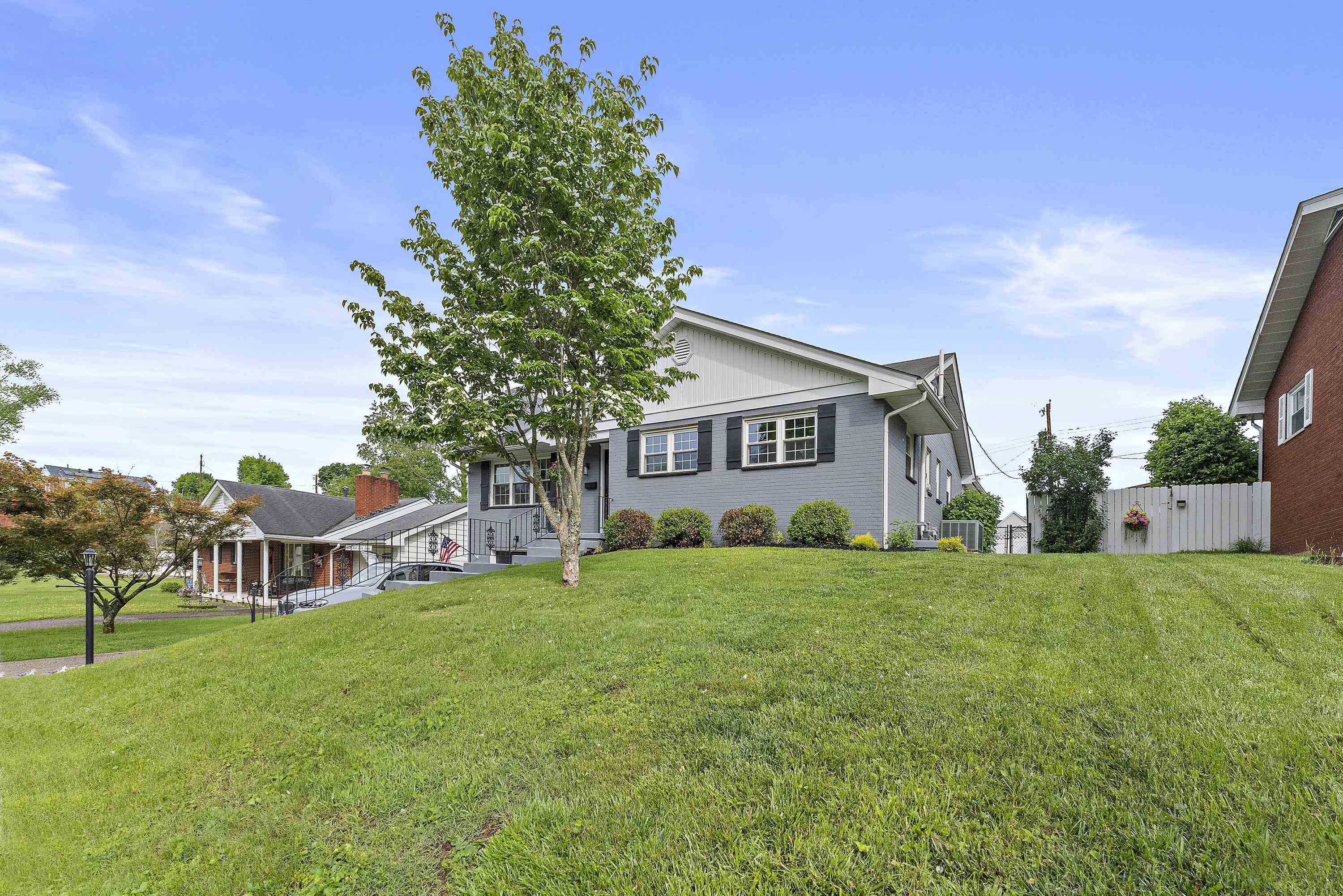 2525 Bradley Drive