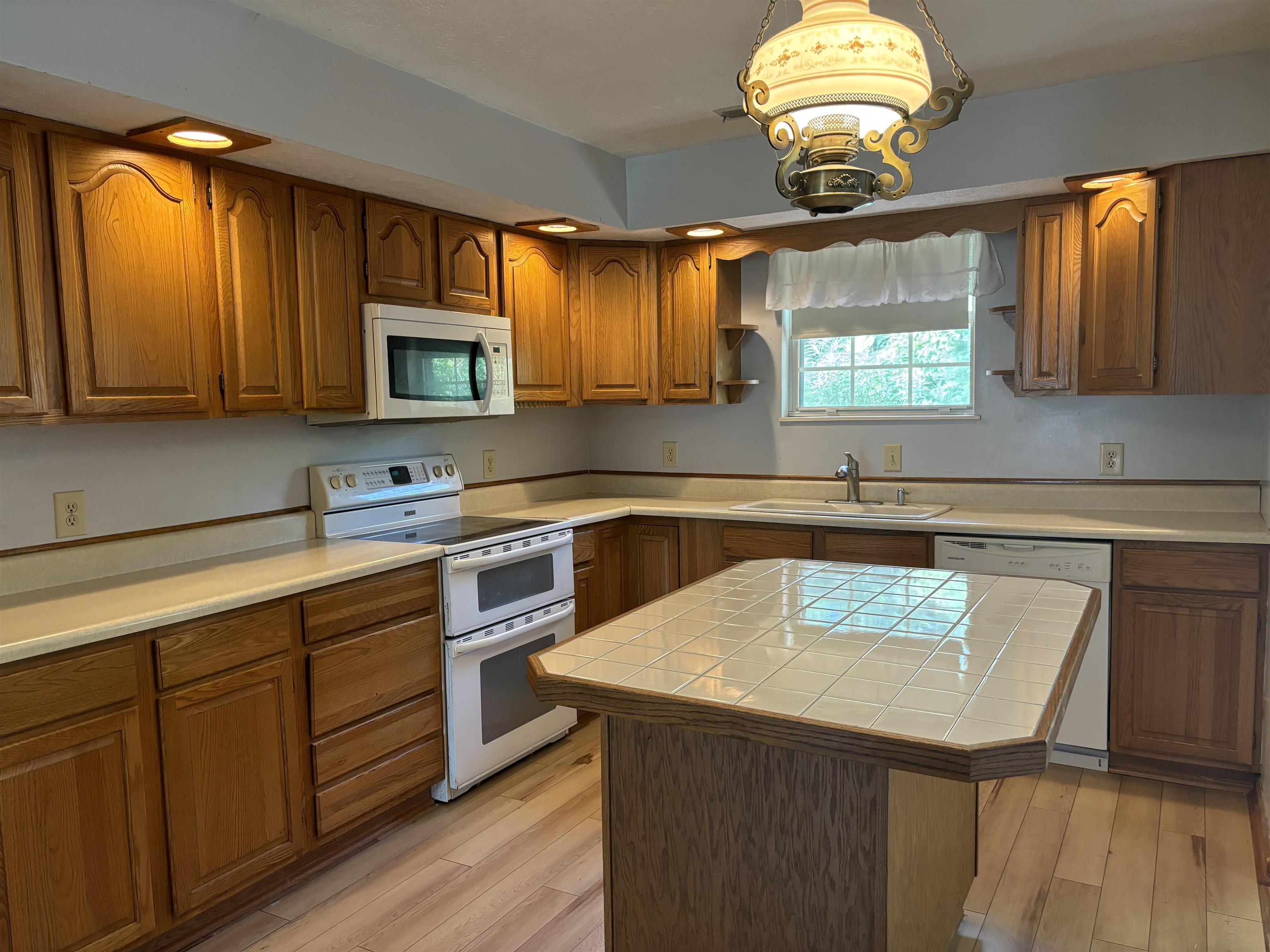 3426 Robin Lynn Drive