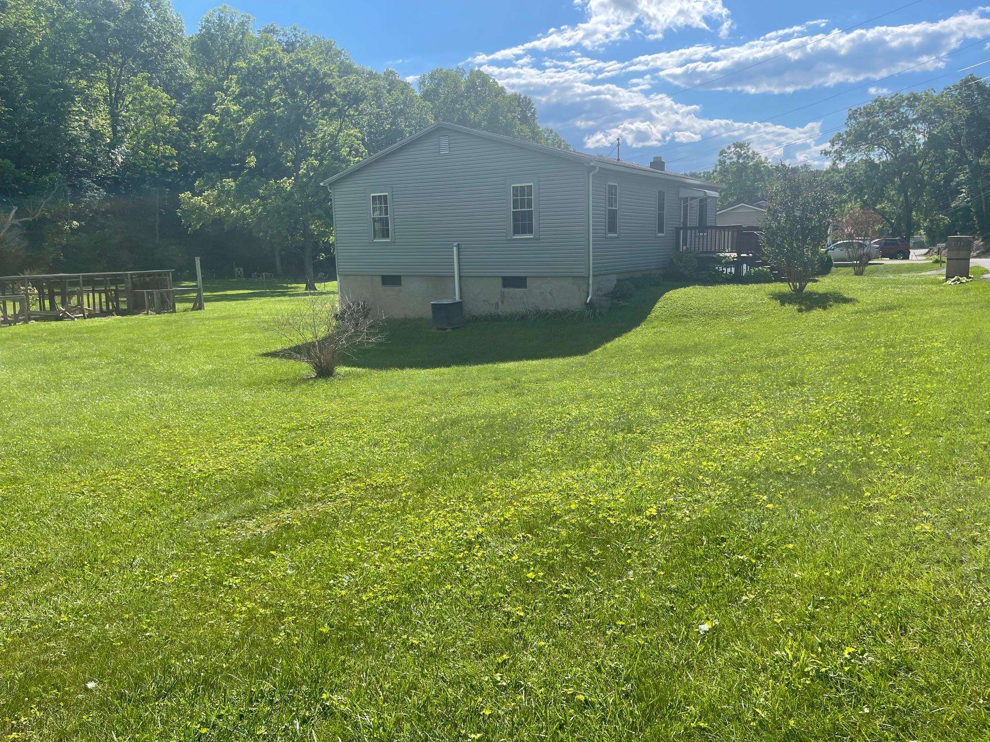 2724 Shopes Creek