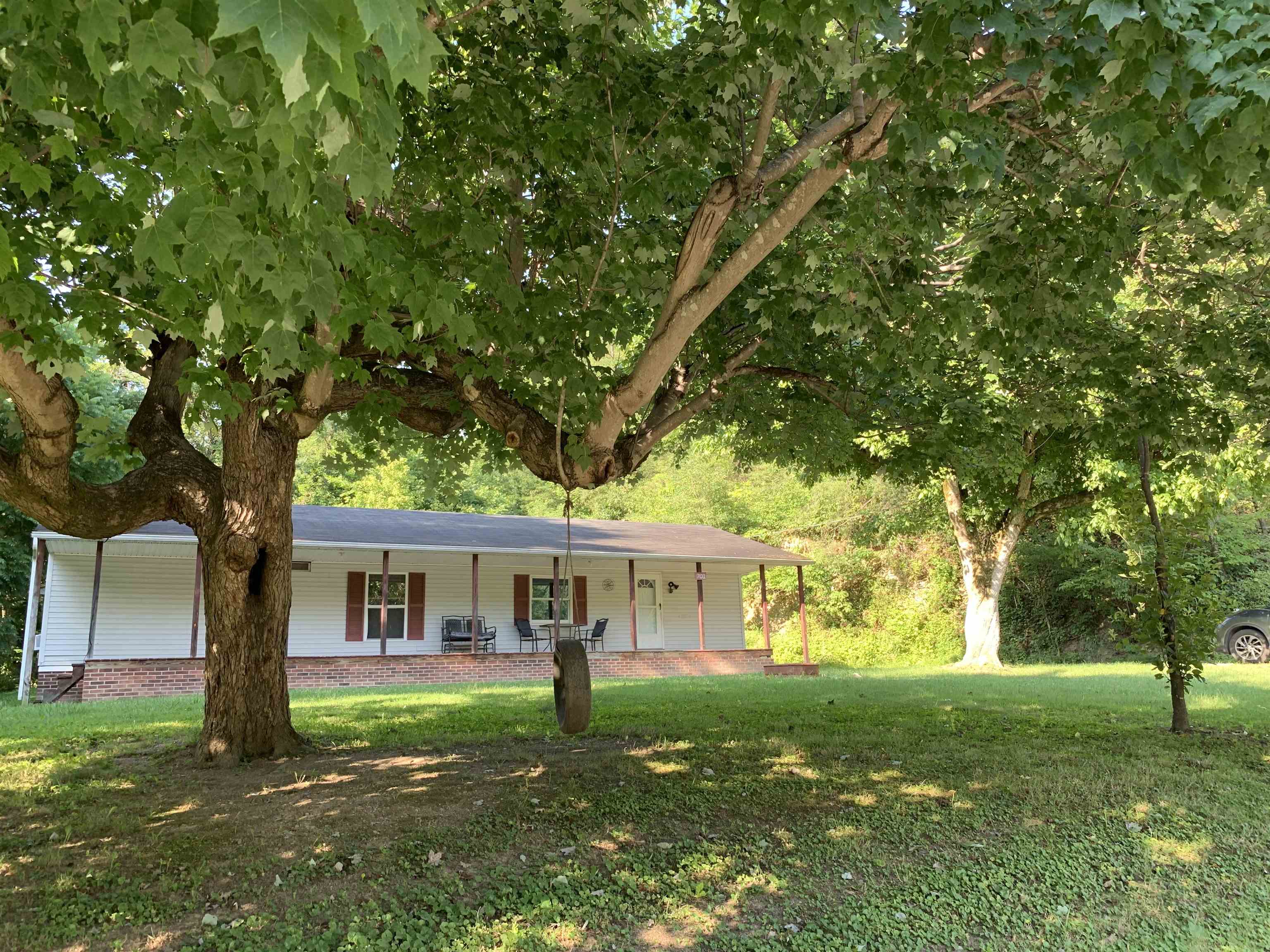 701 Old State Highway 773