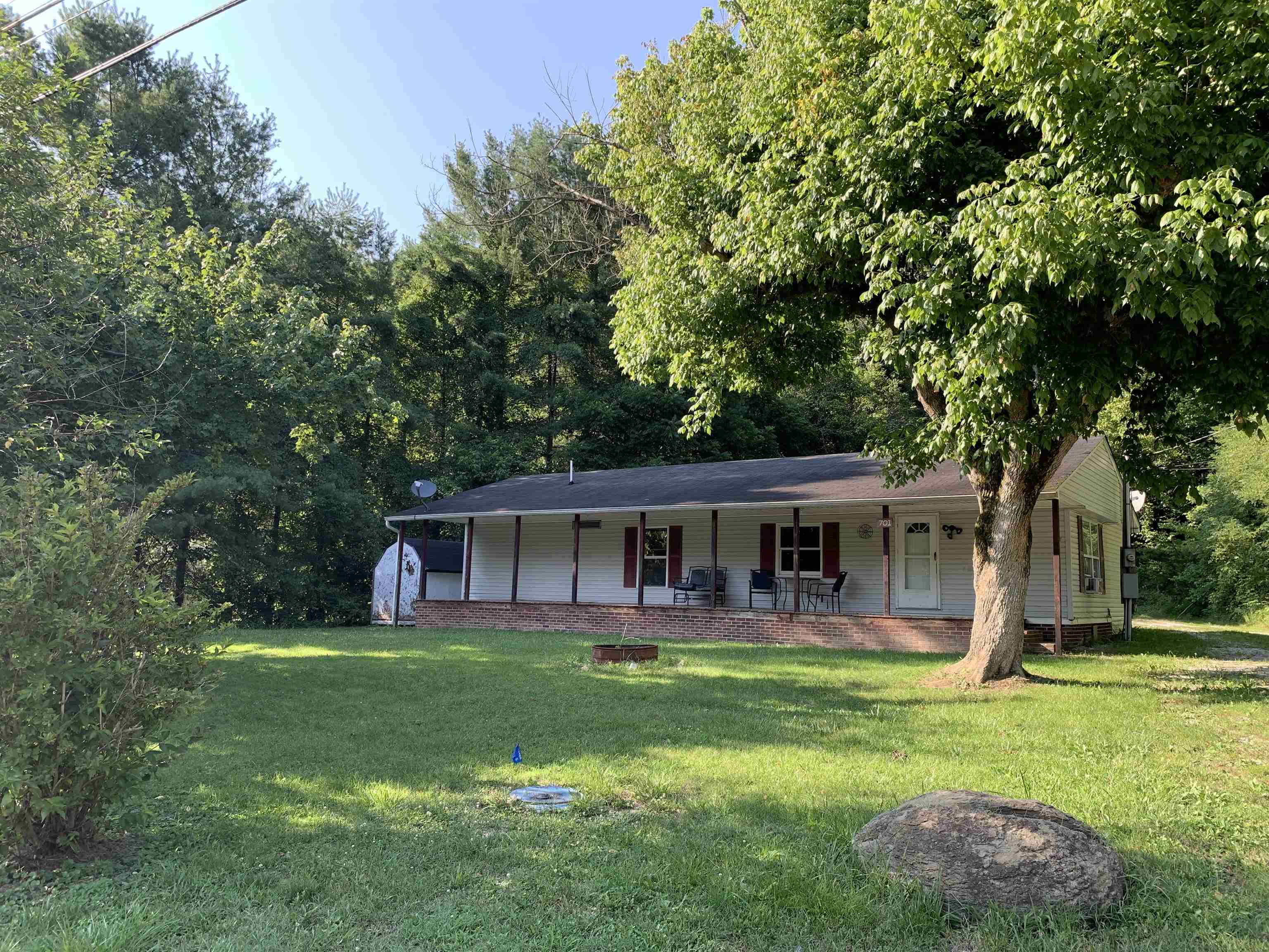 701 Old State Highway 773