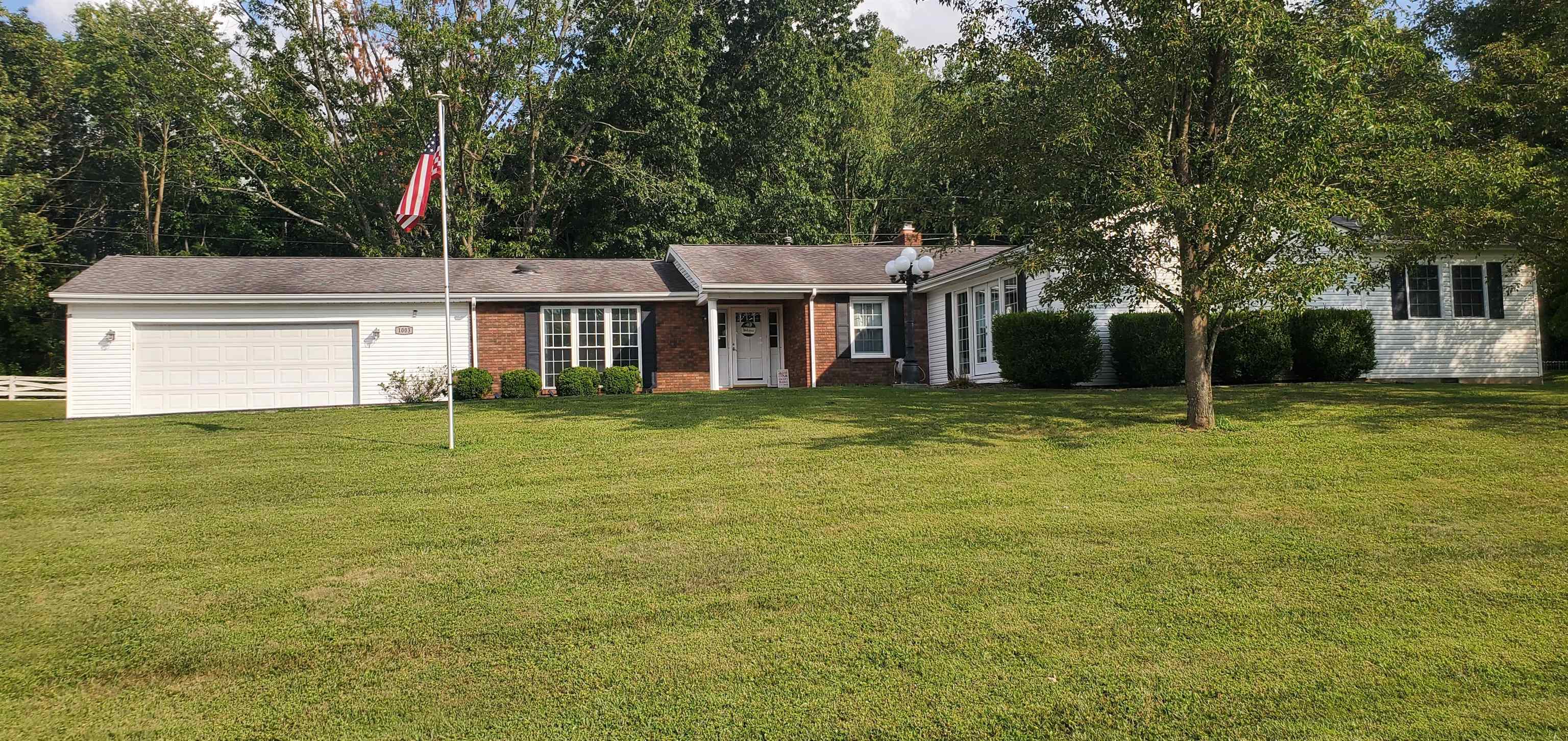 1003 Regis Street