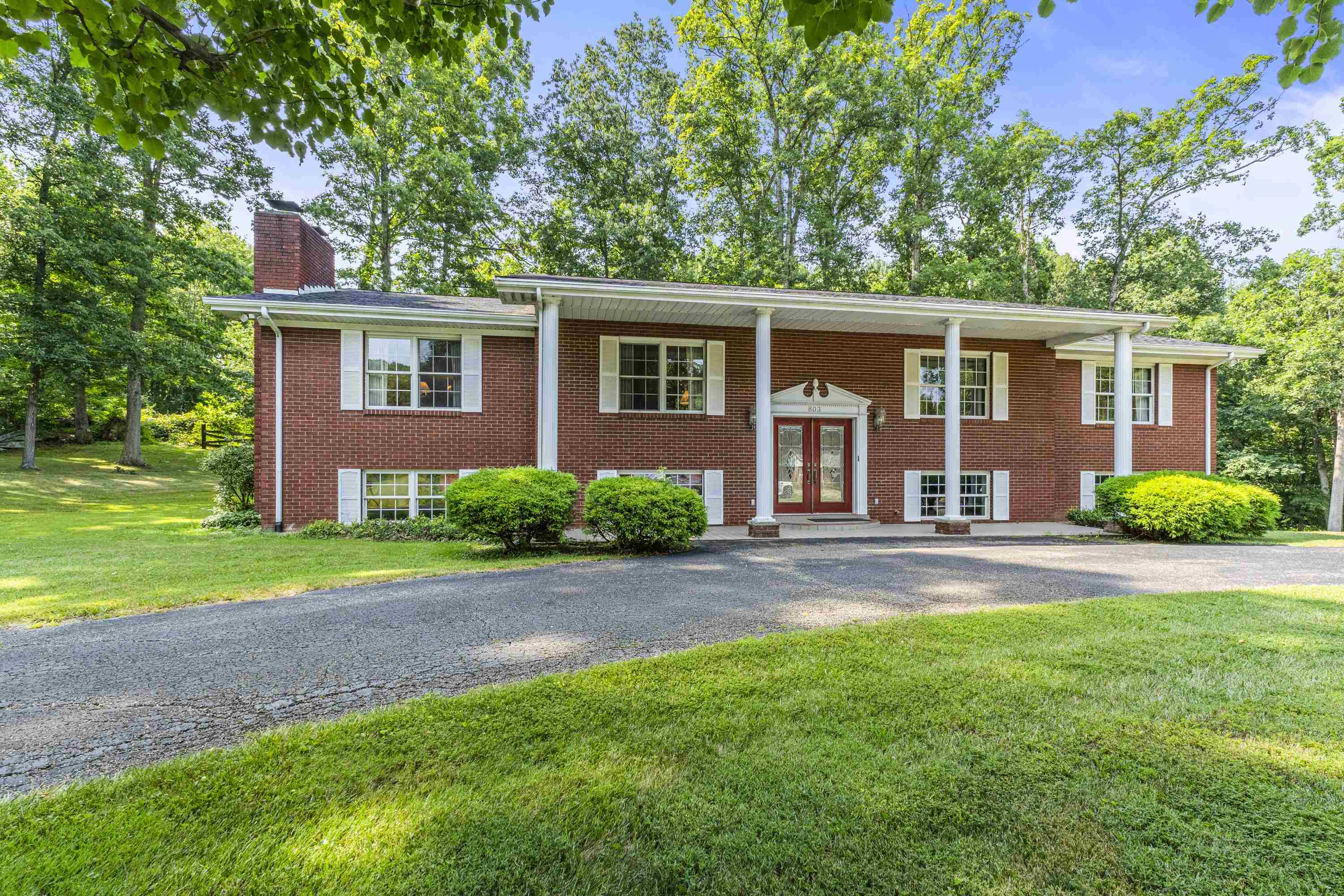 803 W Forestdale Court