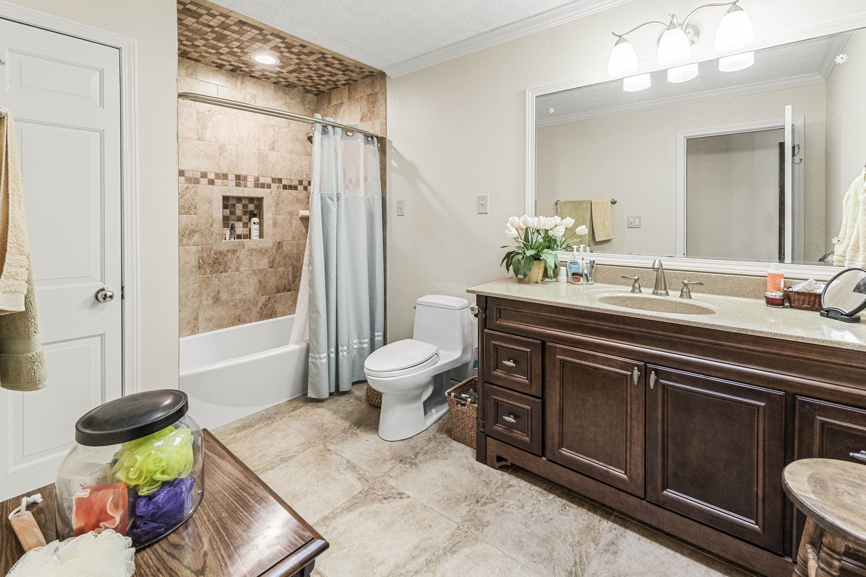 803 W Forestdale Court