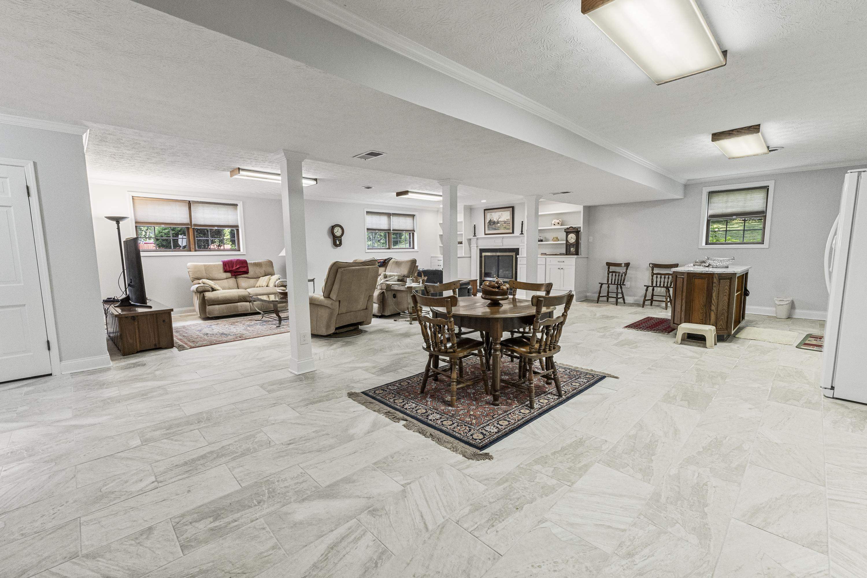 803 W Forestdale Court