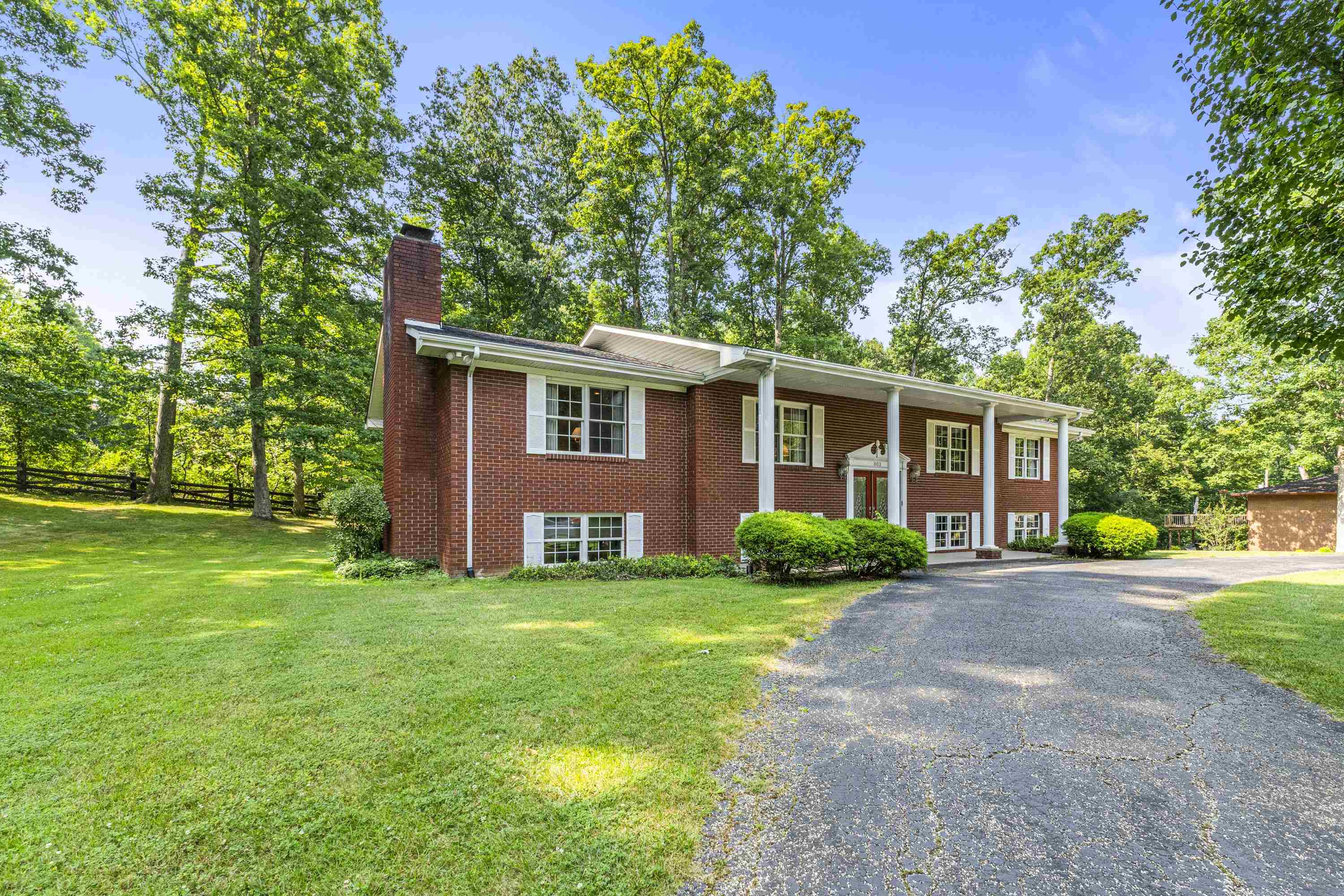 803 W Forestdale Court