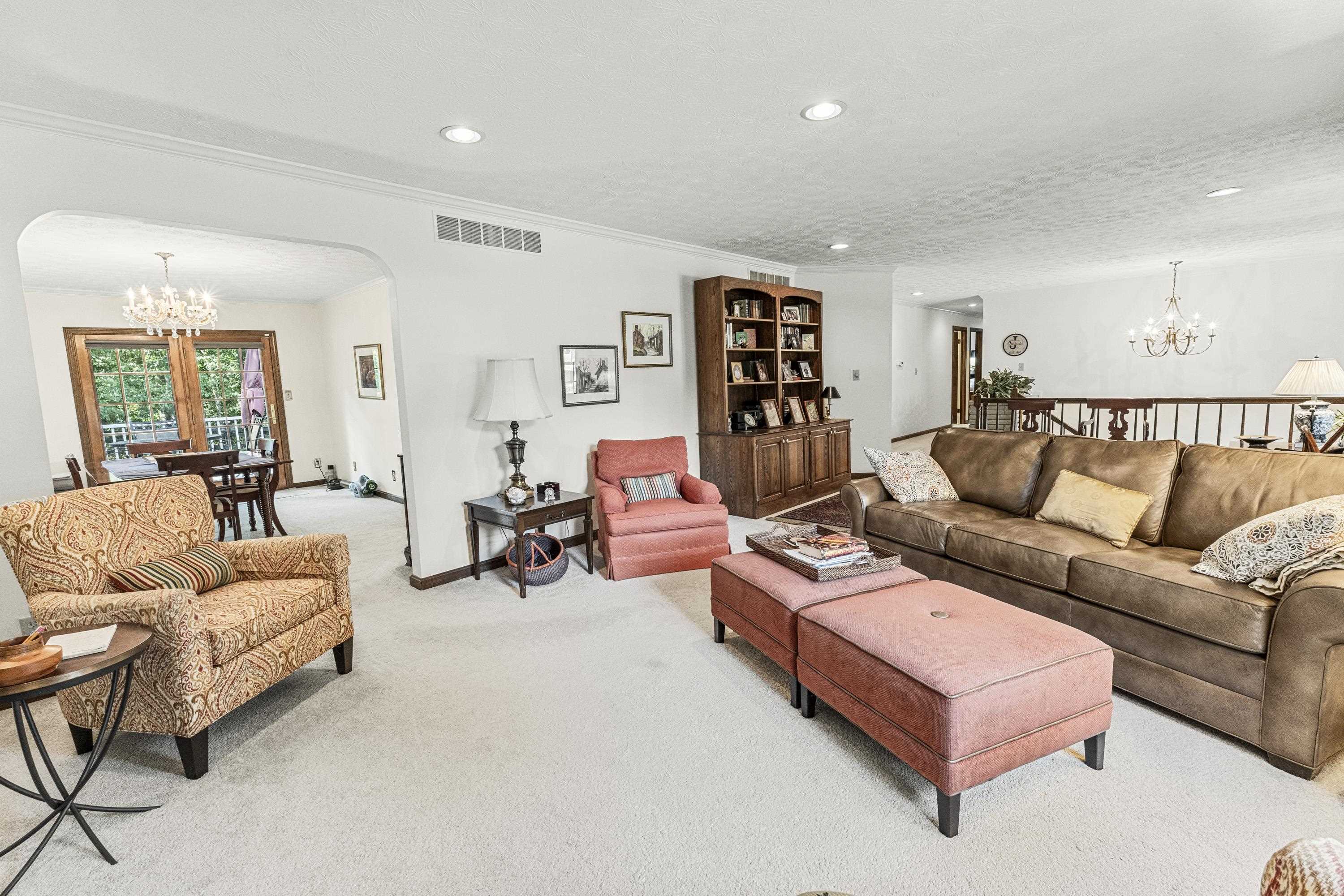 803 W Forestdale Court