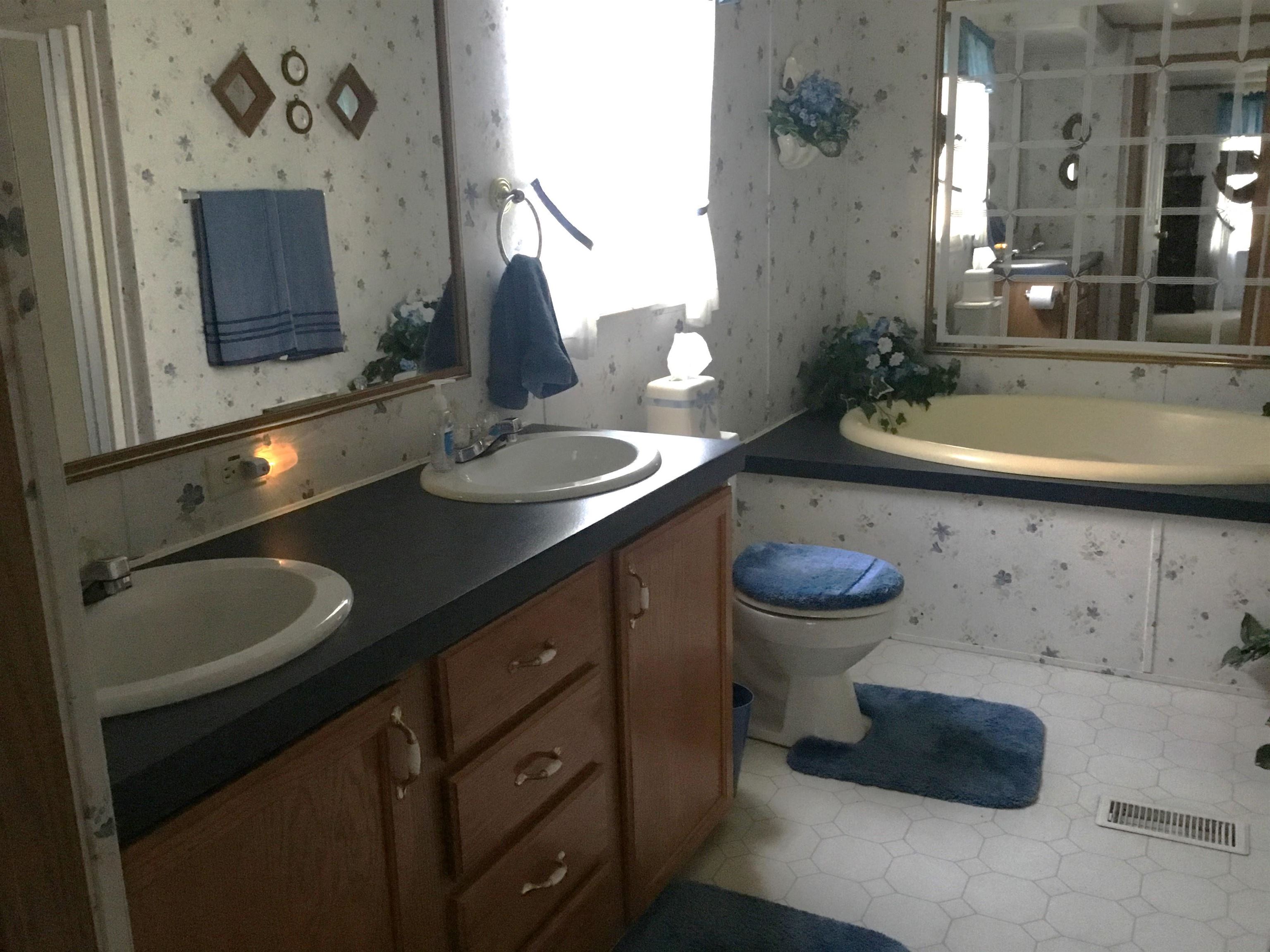 87 Plum Grove