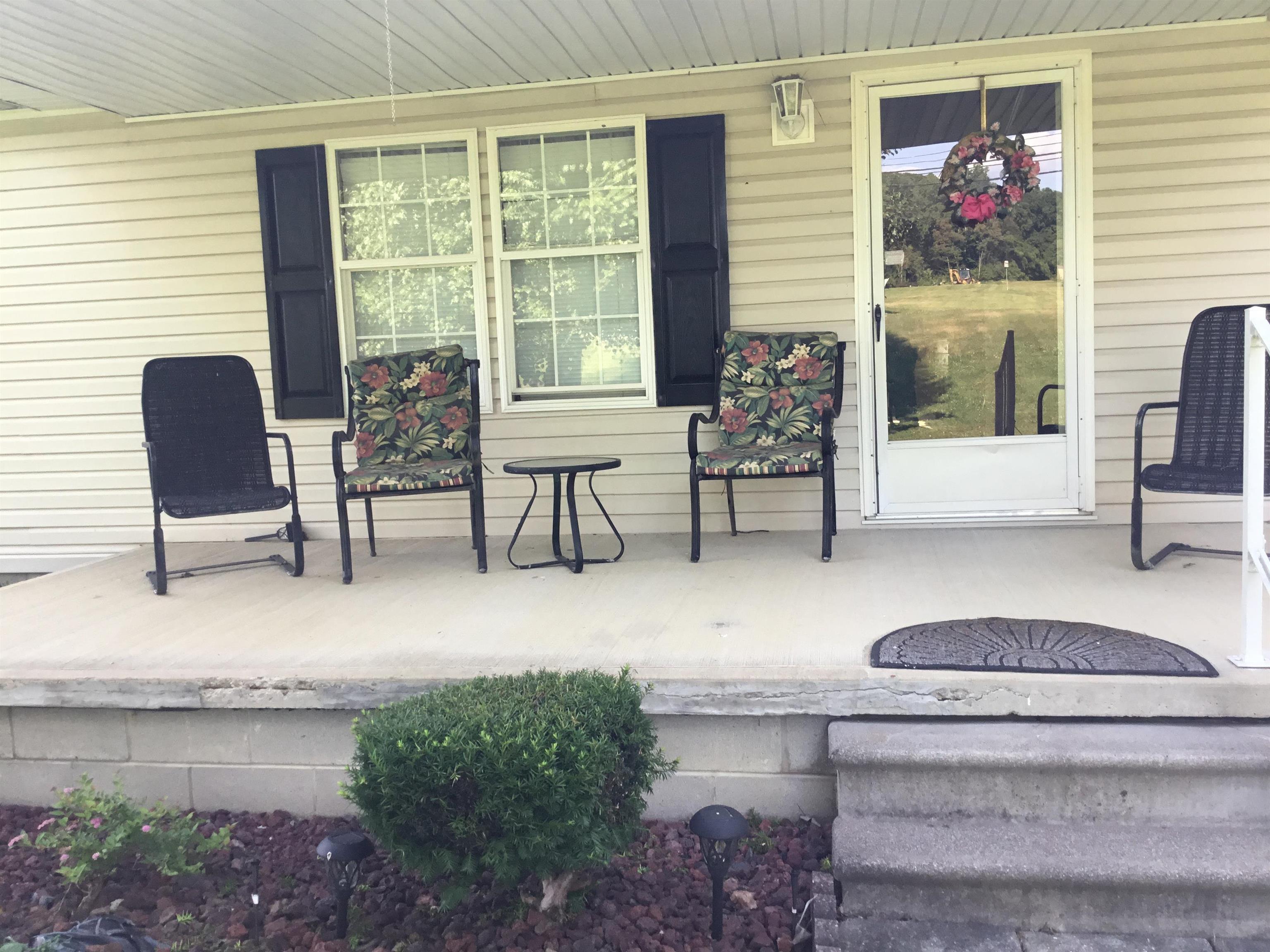 87 Plum Grove