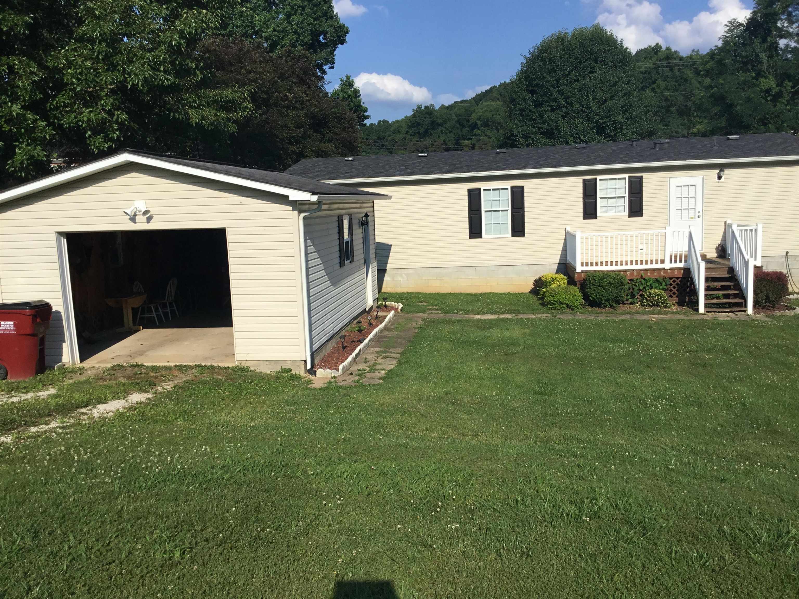 87 Plum Grove