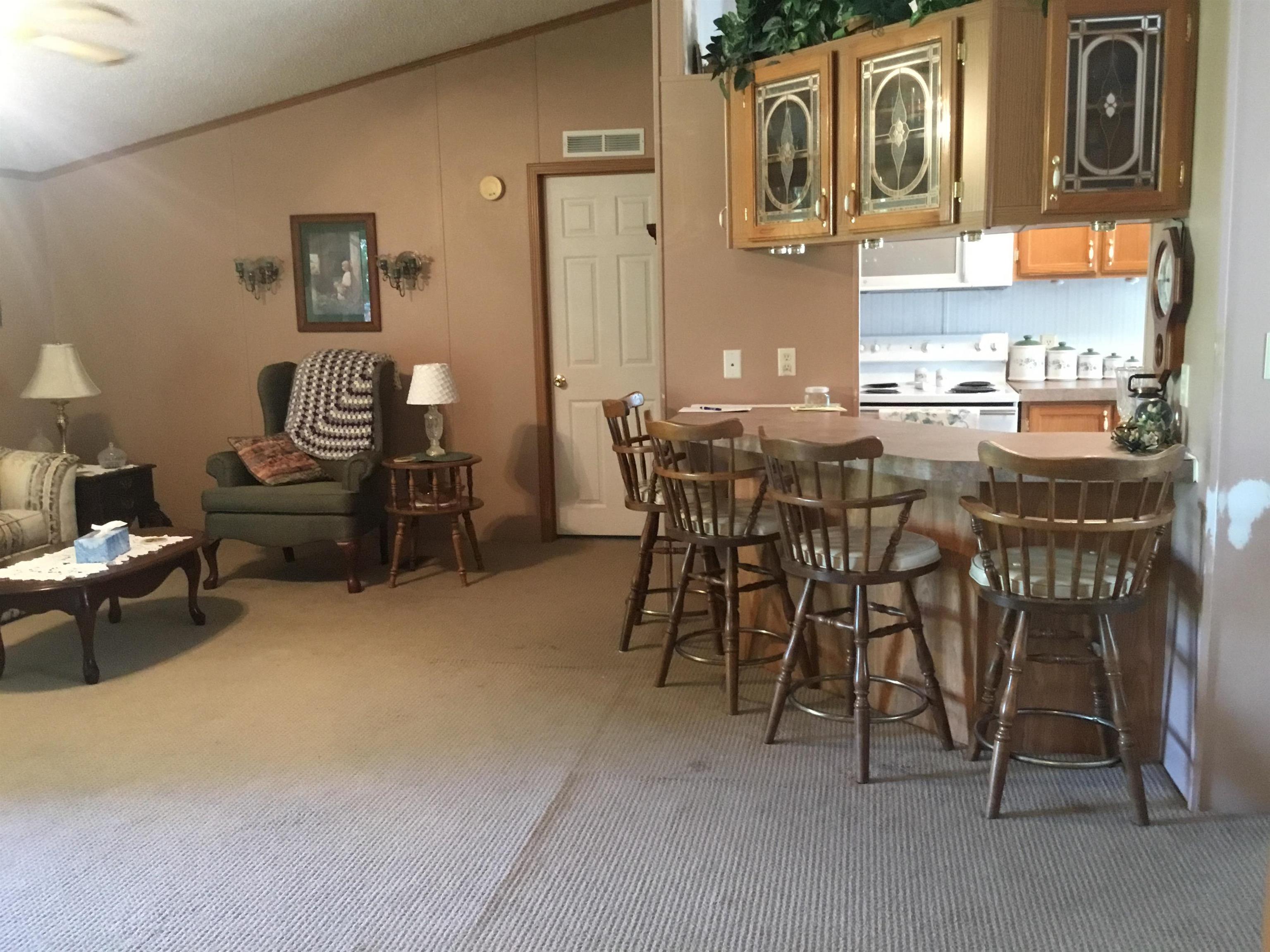 87 Plum Grove
