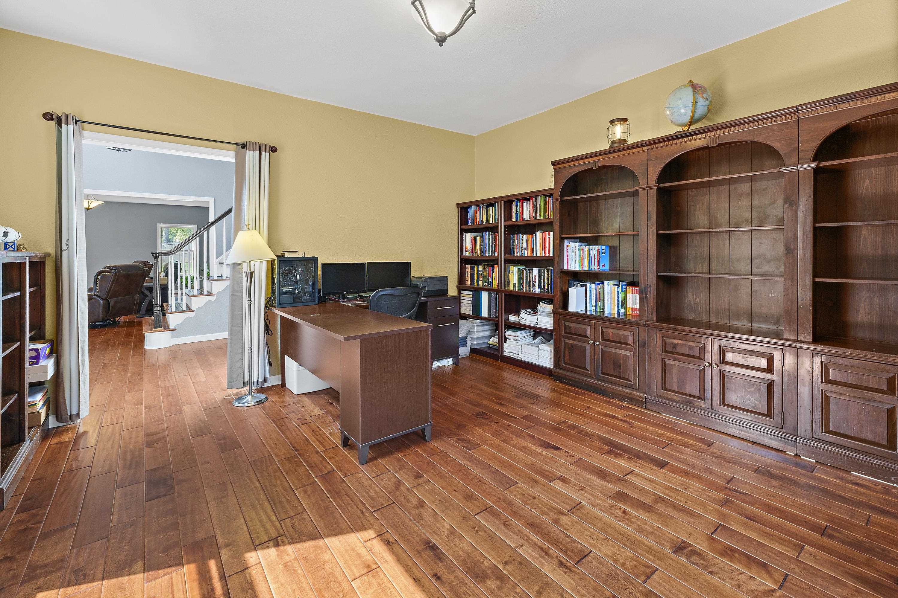 2542 Foxhunters Road