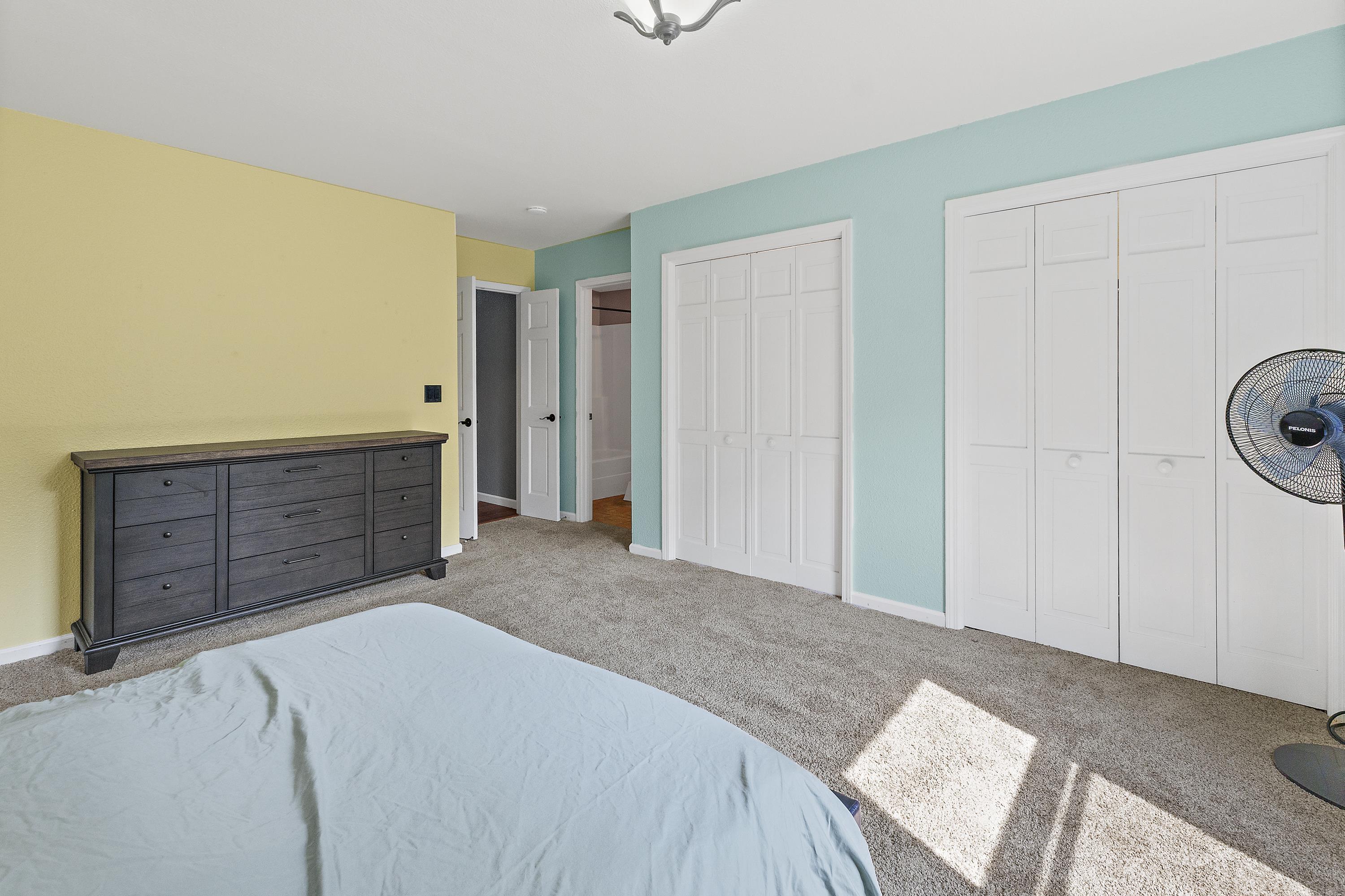 2542 Foxhunters Road