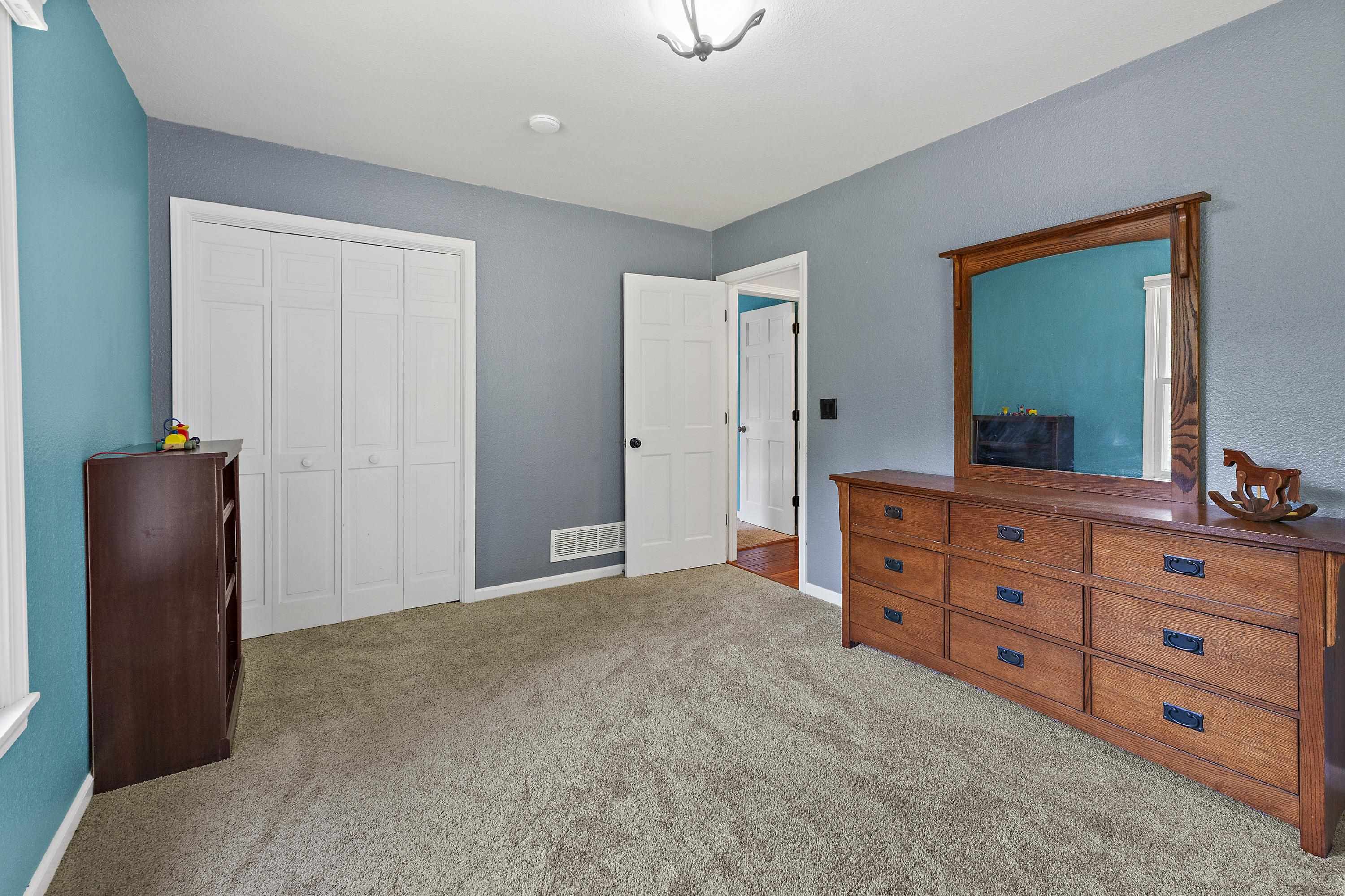 2542 Foxhunters Road
