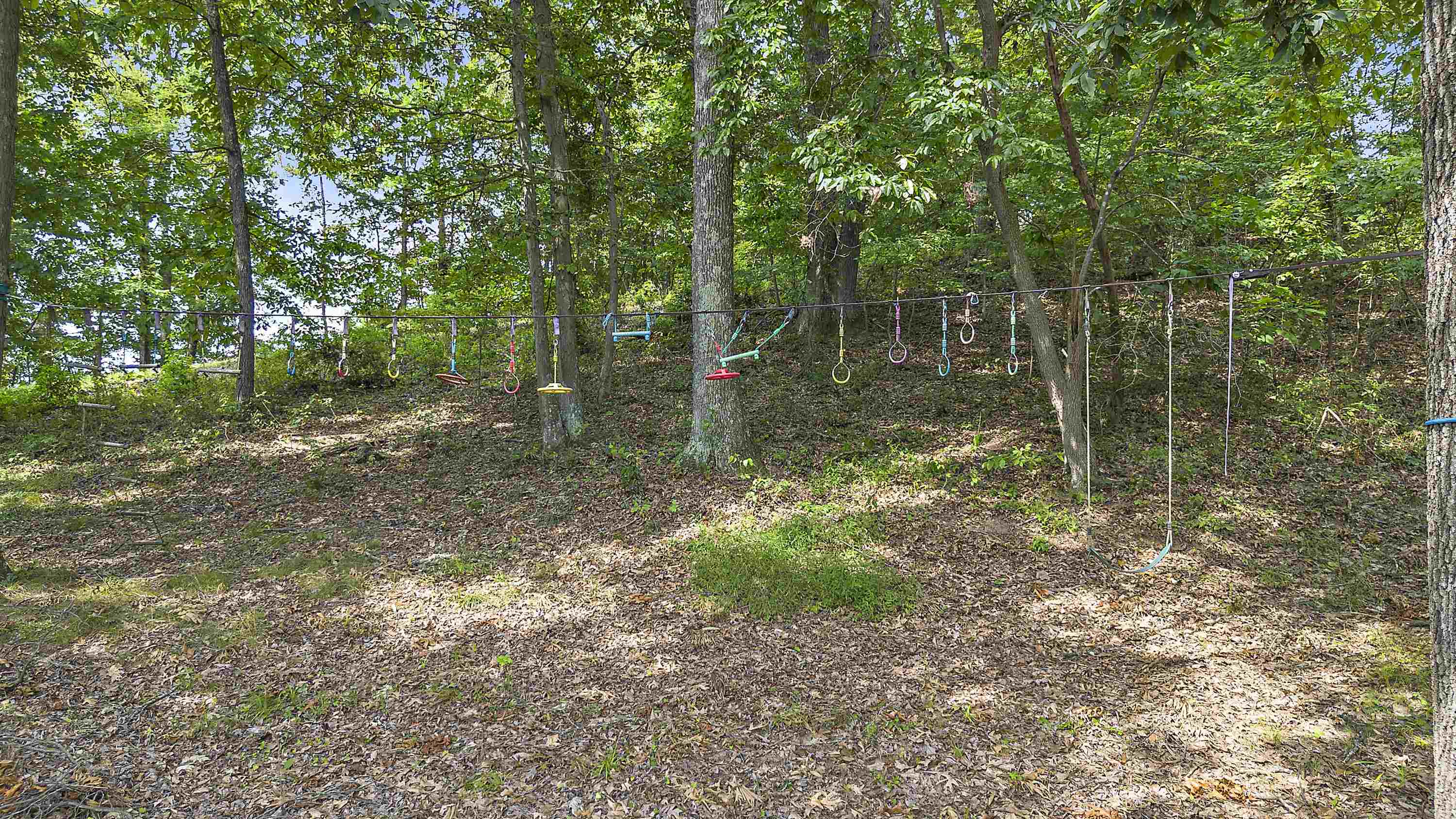 2542 Foxhunters Road