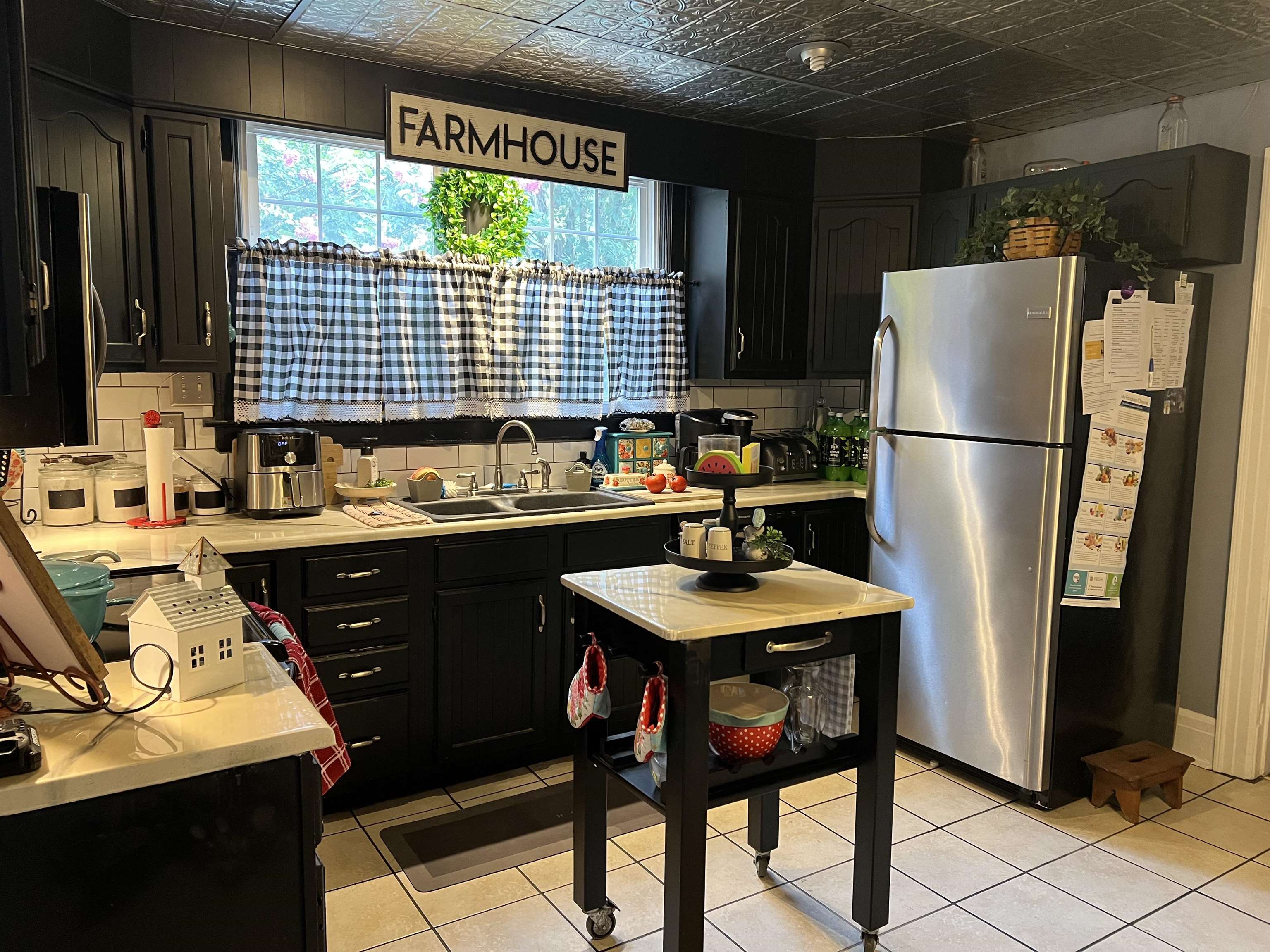823 Windsor Court