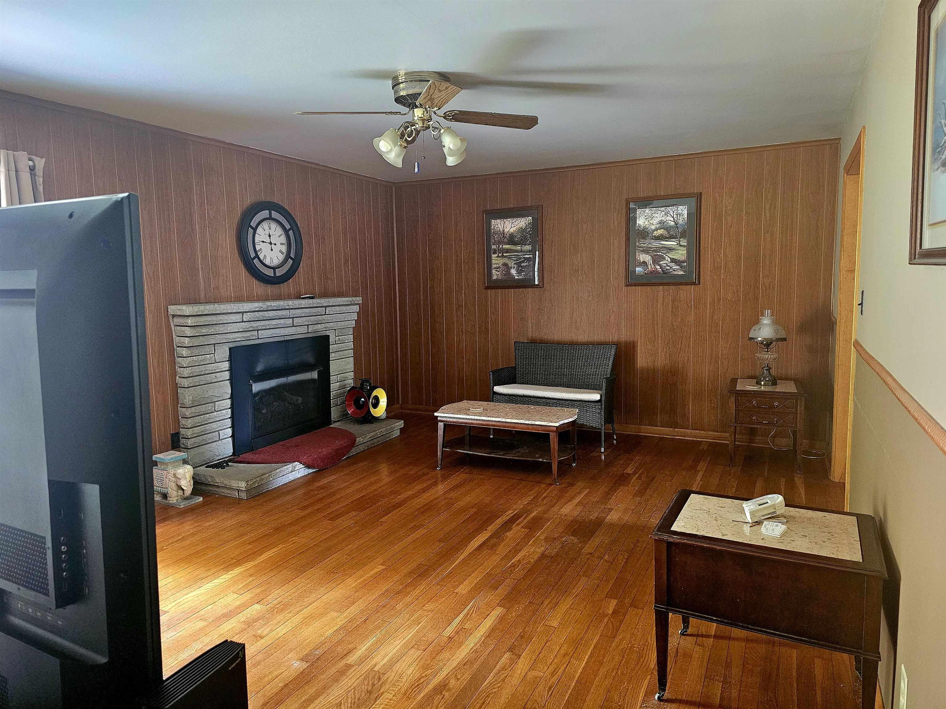 621 Kenwood Drive