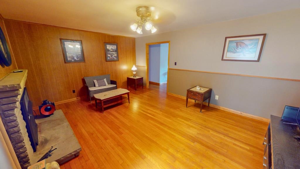621 Kenwood Drive