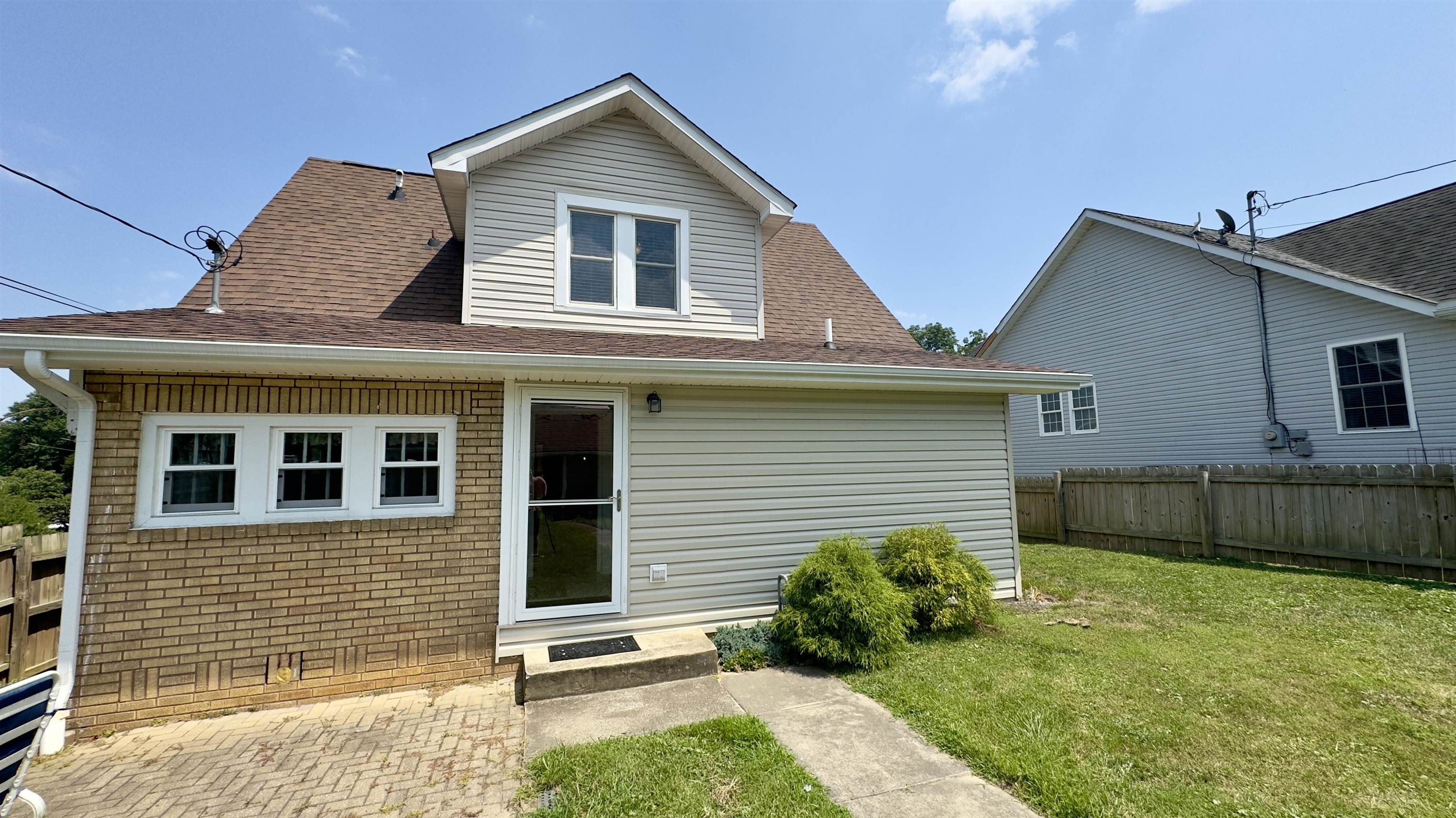 1600 Maryland Parkway