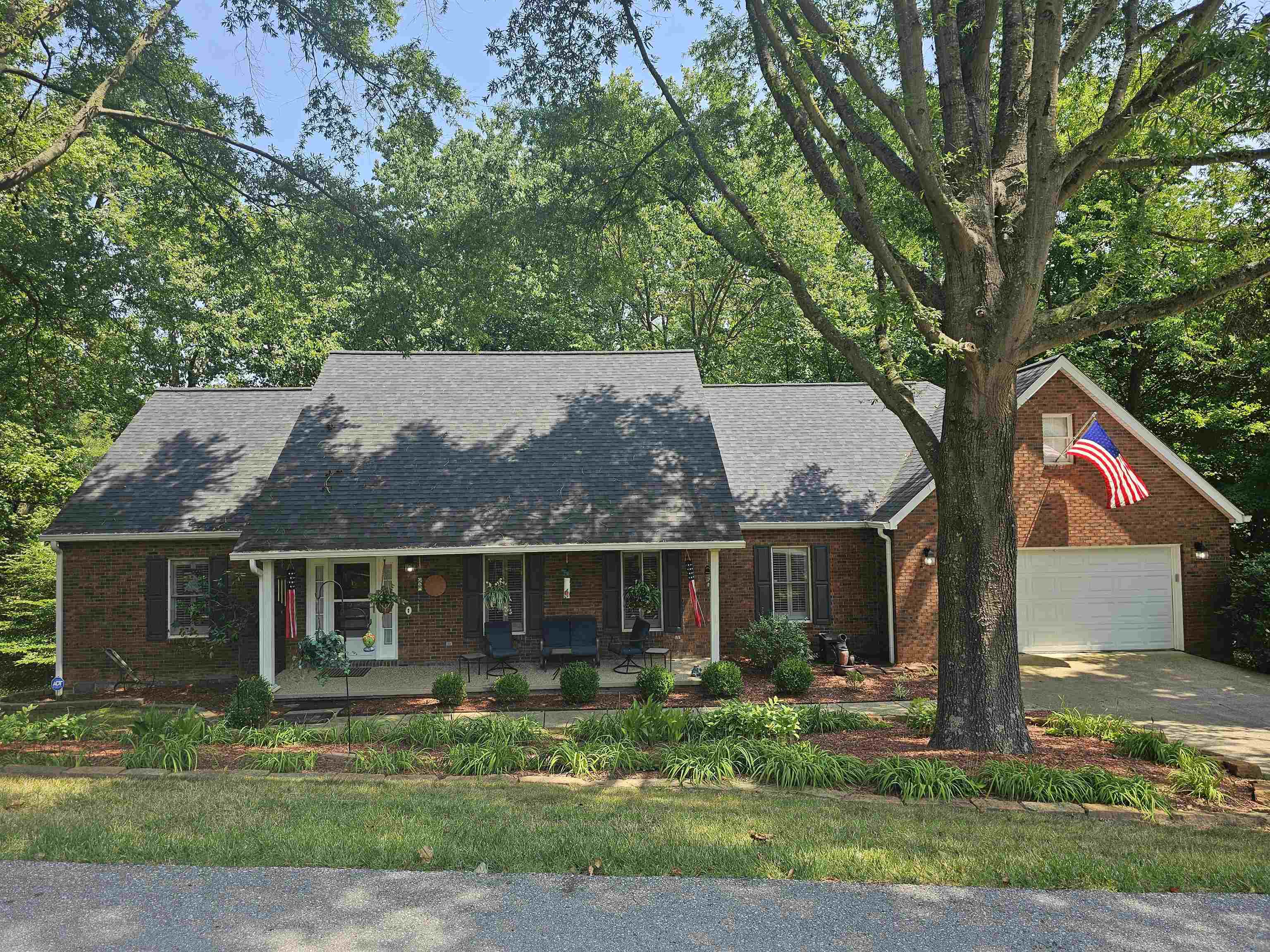 112 Bluebird Drive