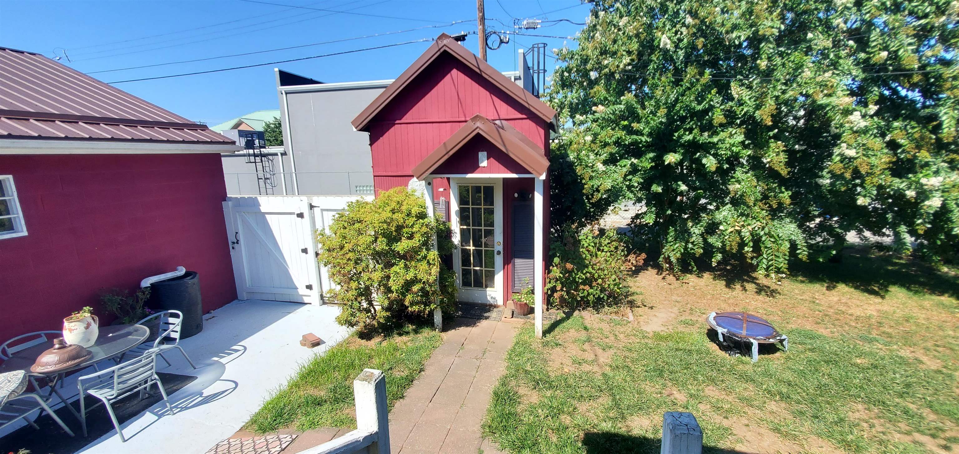 837 Bath Avenue