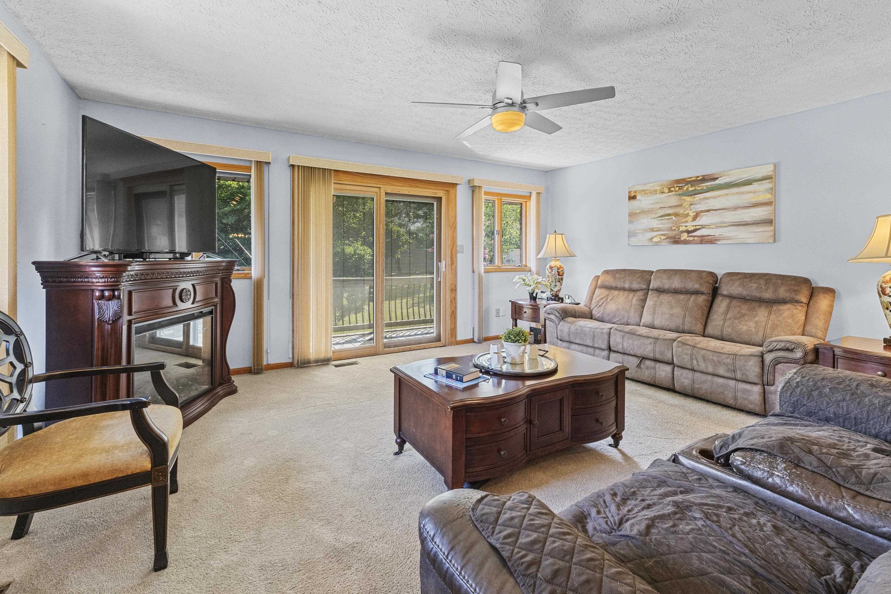 1000 Grandview Drive