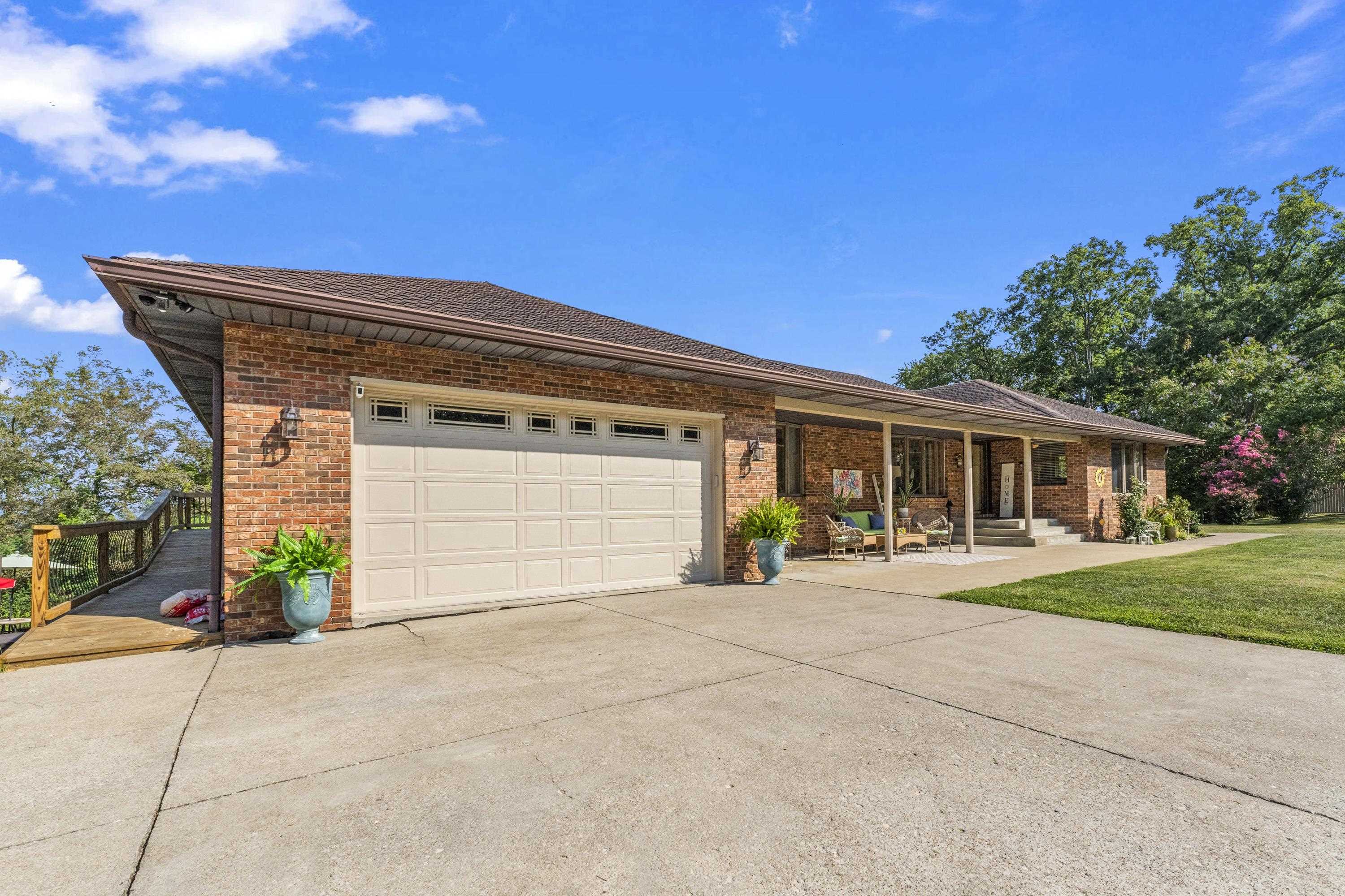 1000 Grandview Drive