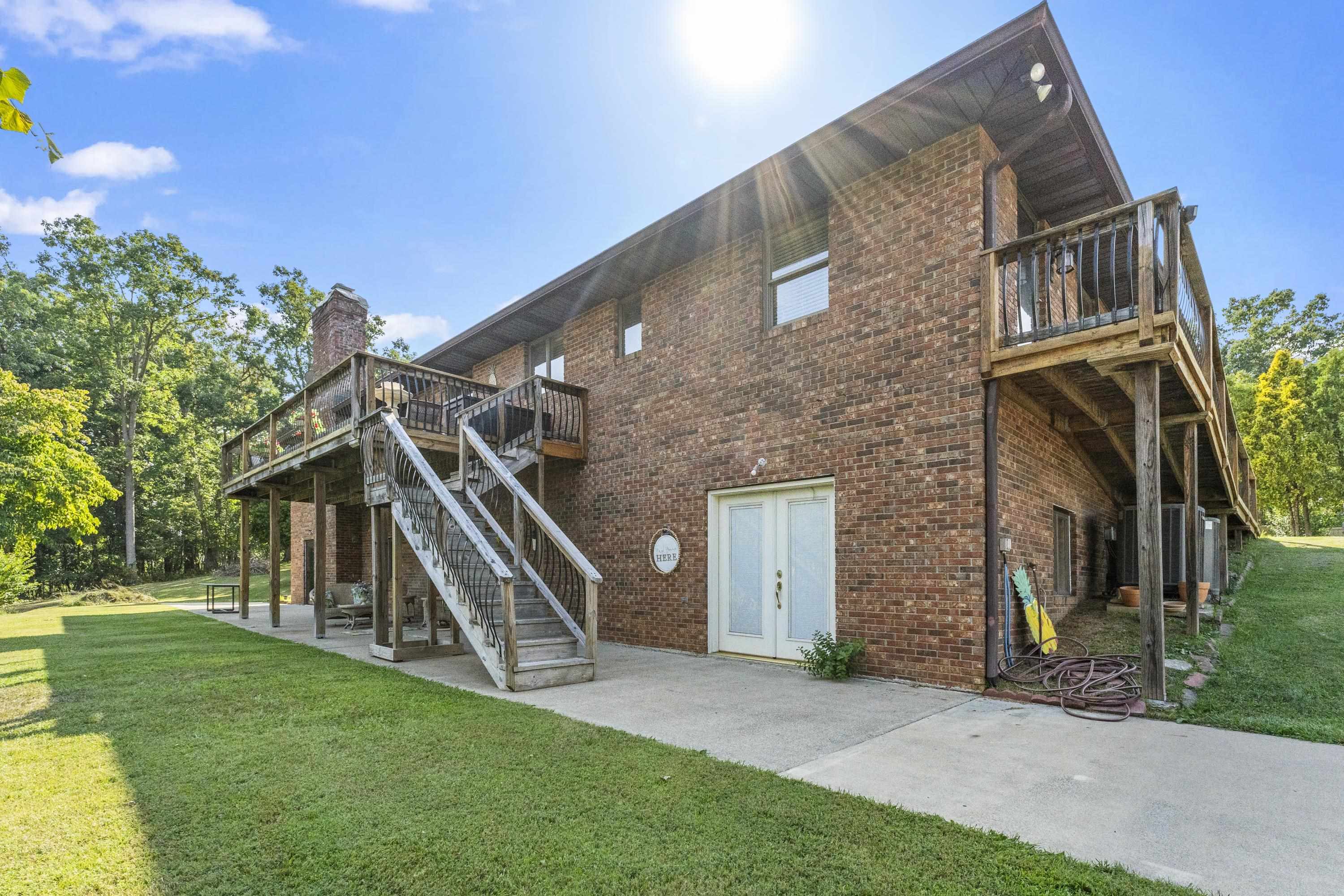 1000 Grandview Drive