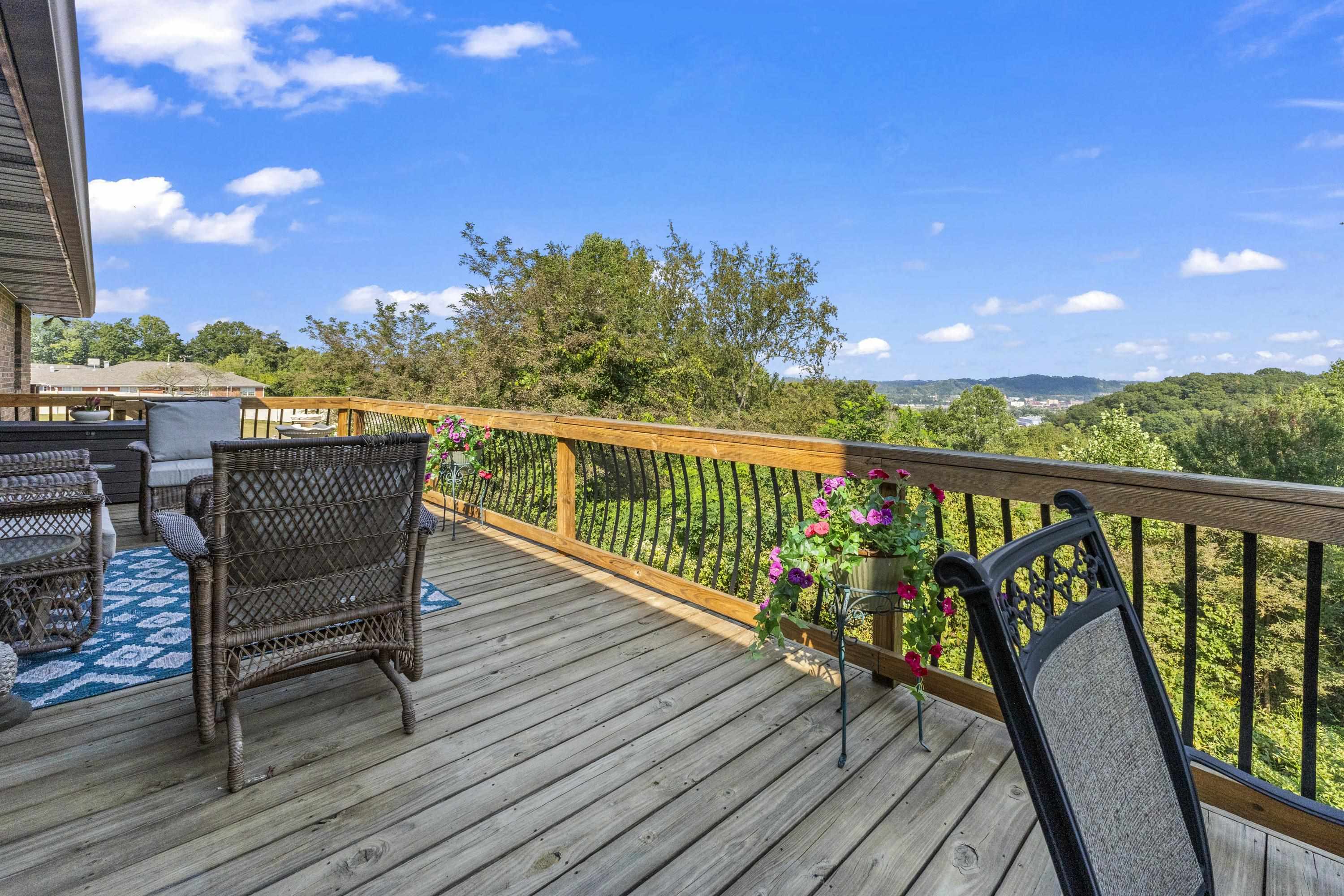 1000 Grandview Drive
