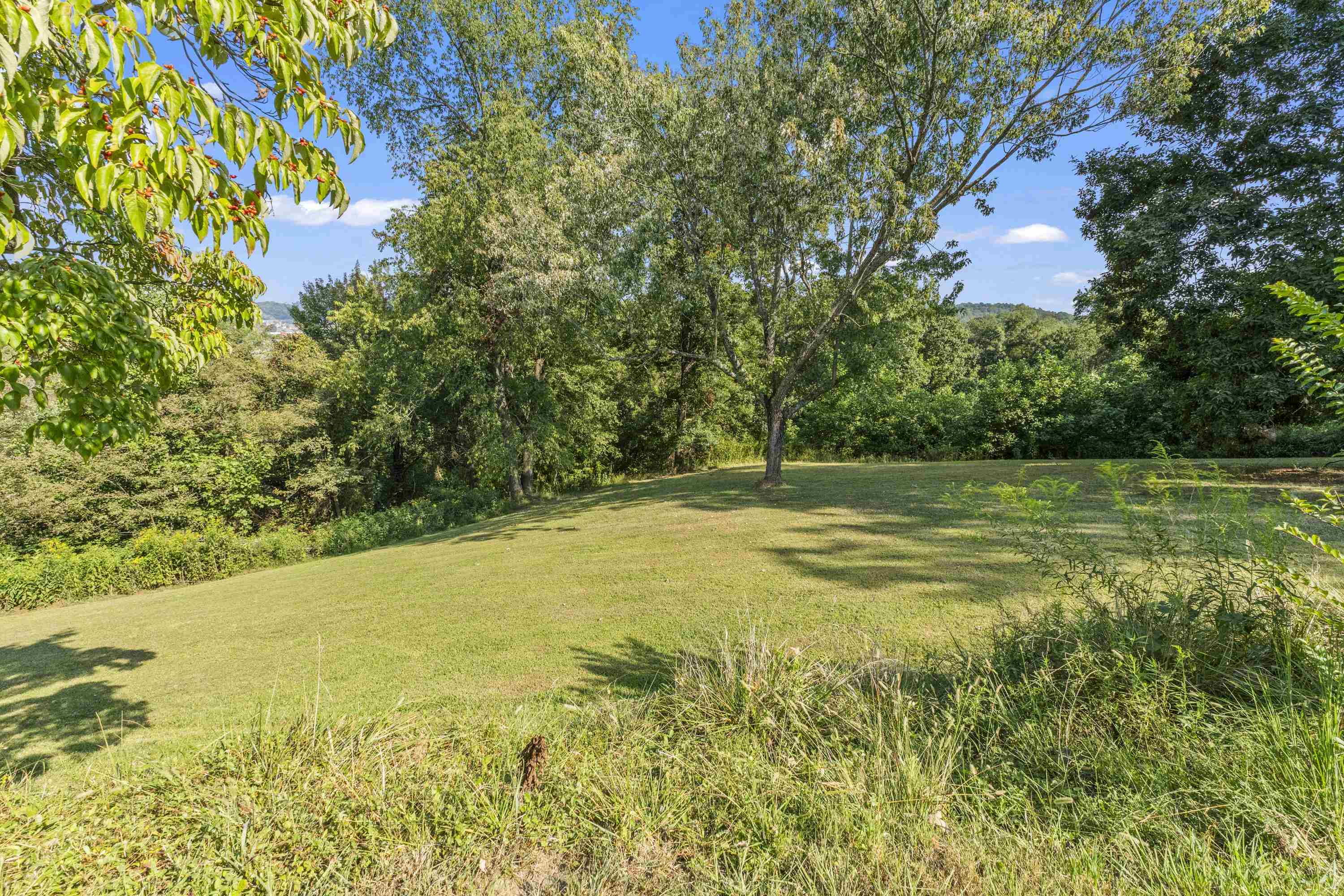 1000 Grandview Drive