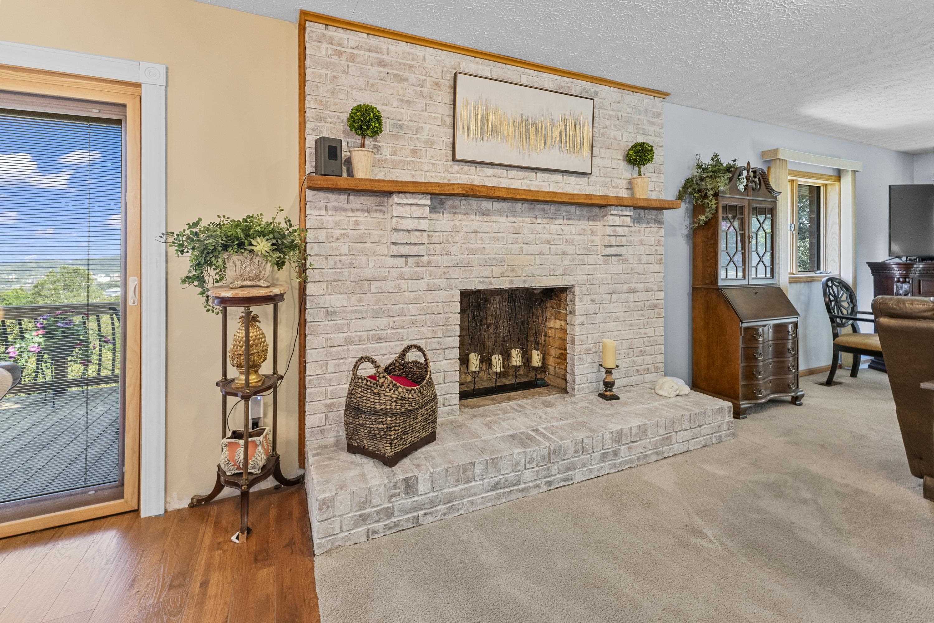 1000 Grandview Drive