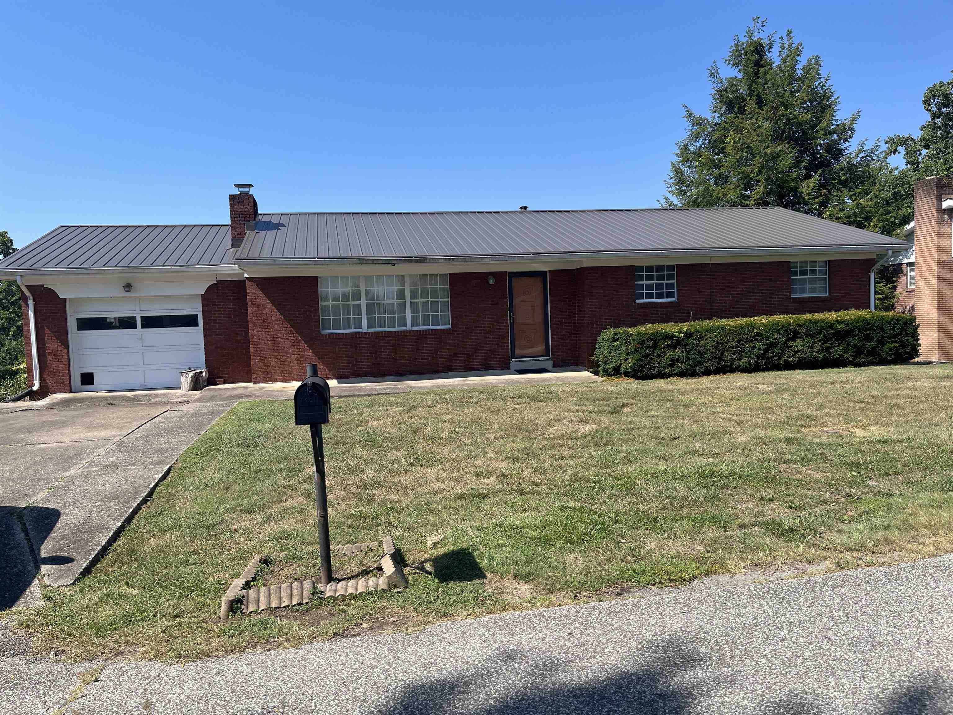 308 Greenhill Road